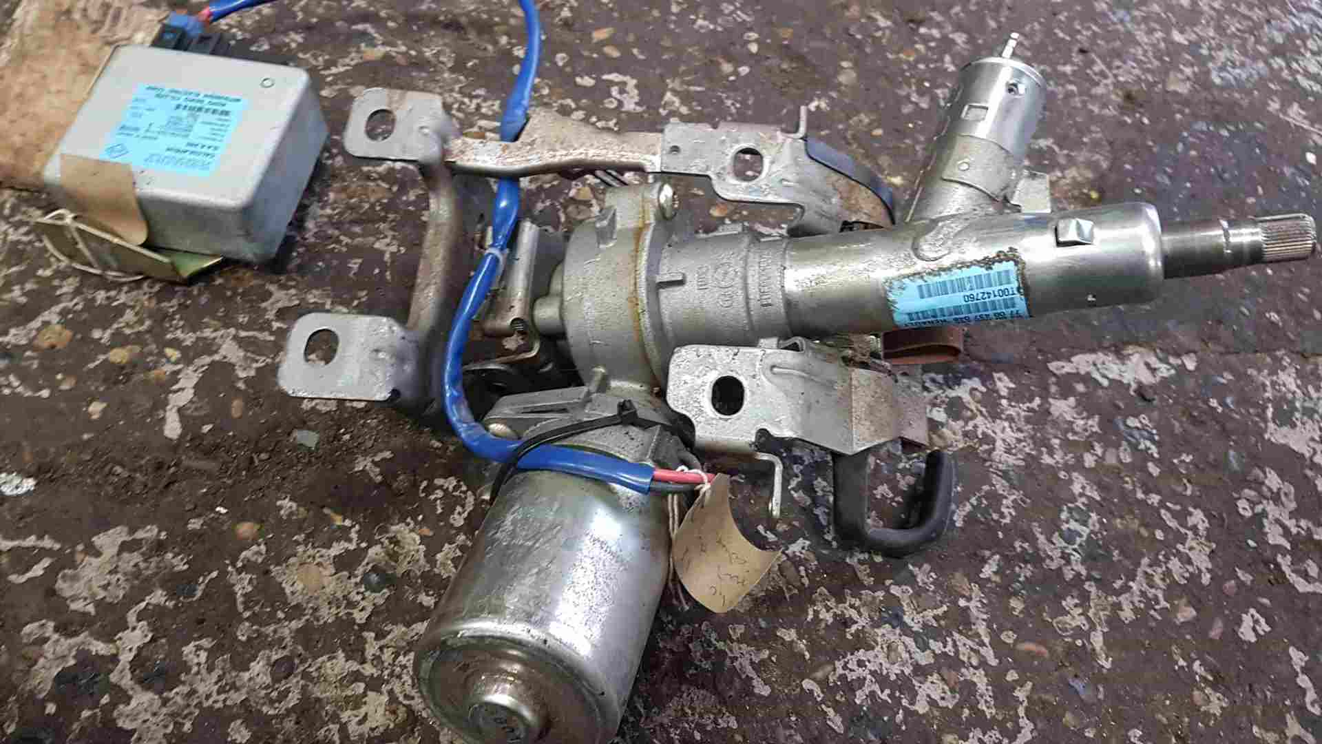 Thumb 2 Renault Clio MK2 2001-2006 Electronic Steering Column + ECU Blue Wire 8200061924