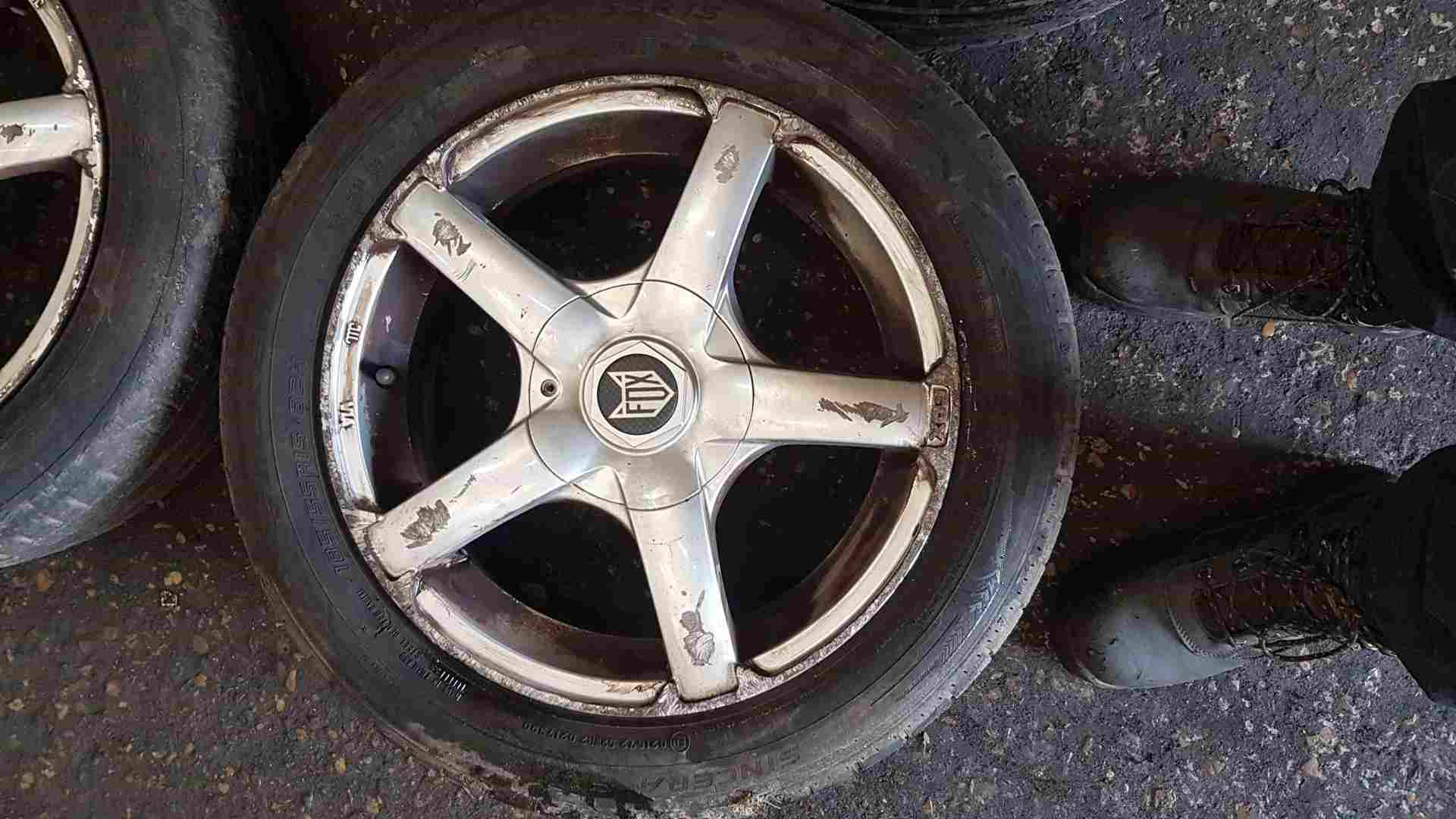 Thumb 4 Renault Clio MK2 2001-2006 Fox Alloy Wheels SET X4 mk3 clio 3/5 15inch