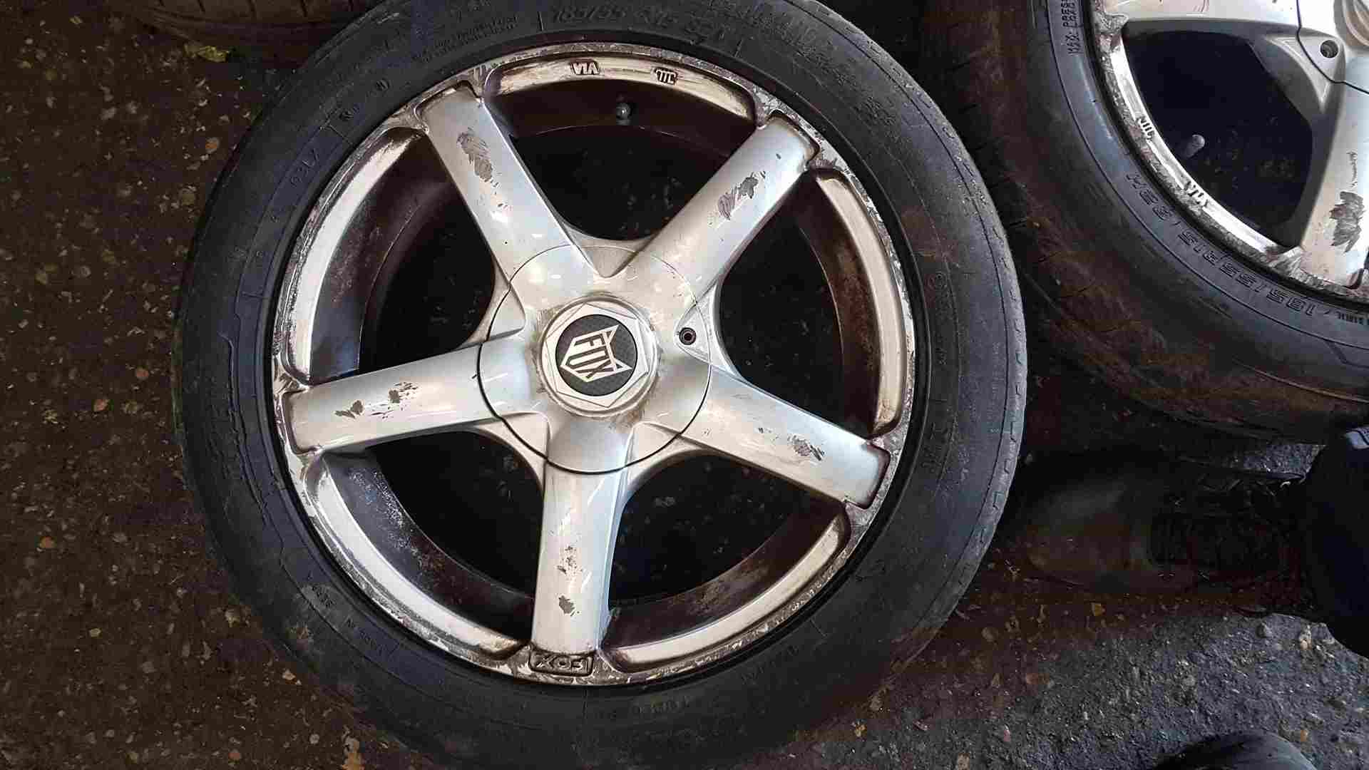 Thumb 5 Renault Clio MK2 2001-2006 Fox Alloy Wheels SET X4 mk3 clio 3/5 15inch