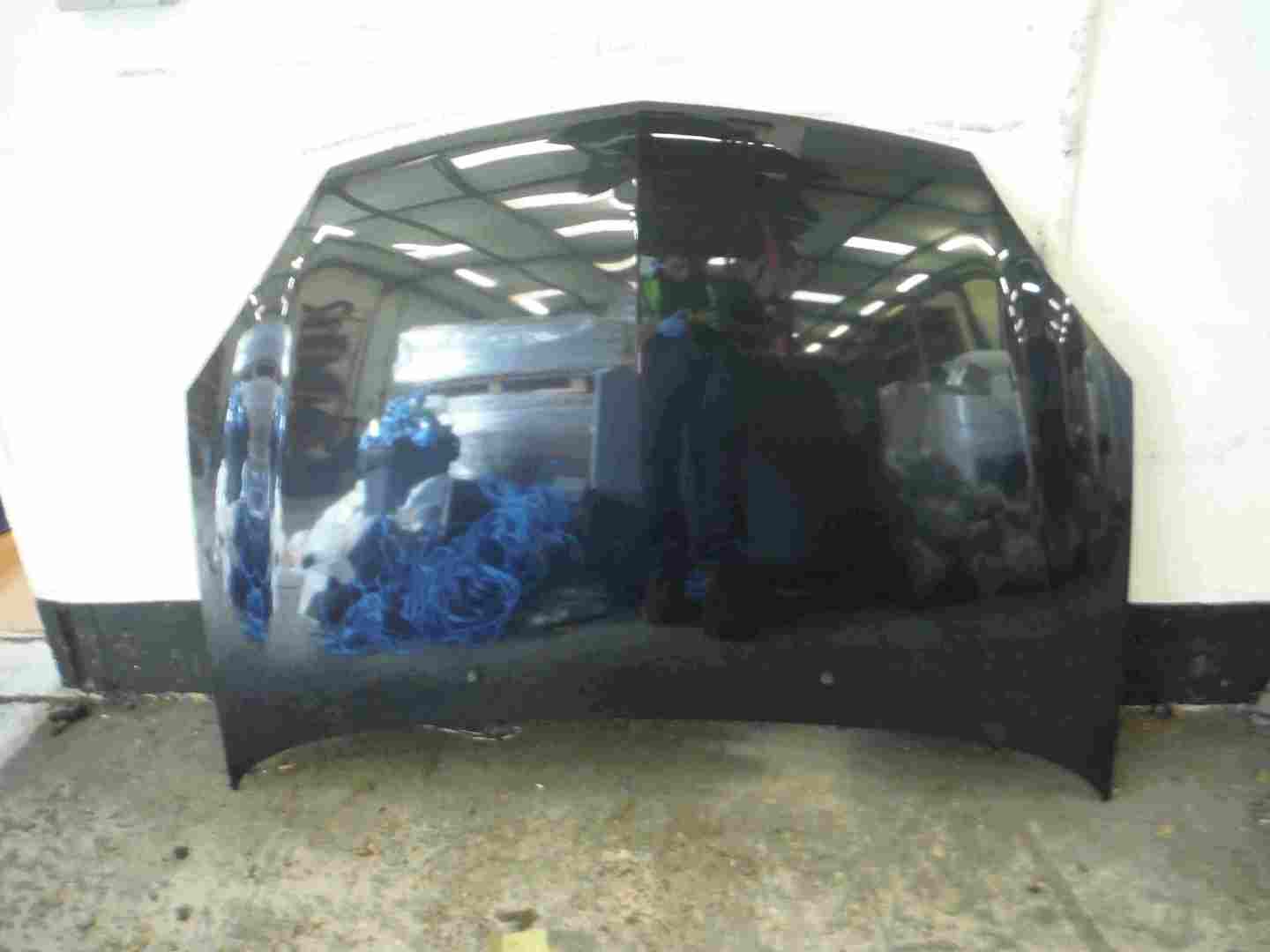 Renault Clio MK2 2001-2006 Front Black Bonnet 676