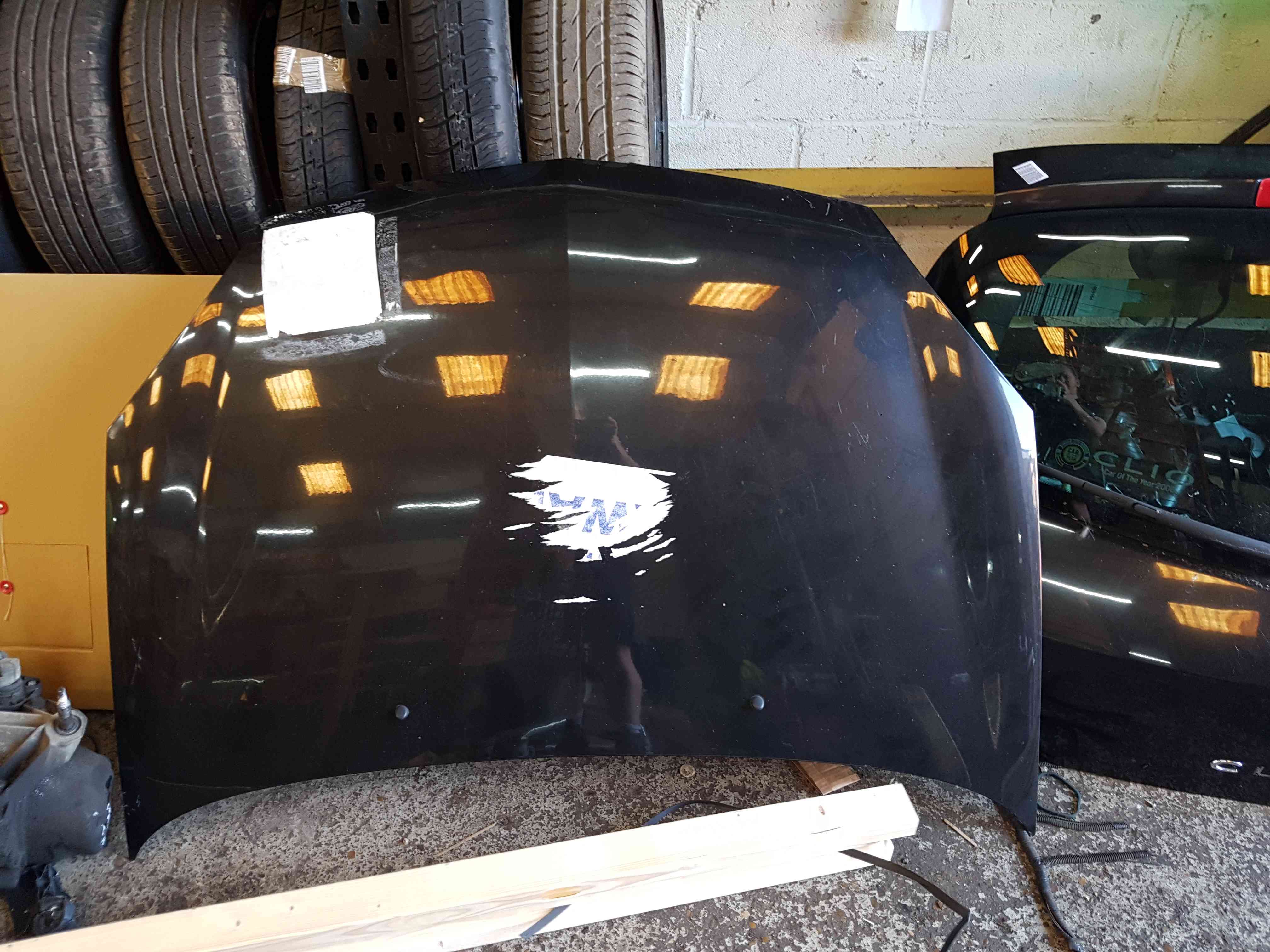 Thumb 3 Renault Clio MK2 2001-2006 Front Bonnet Black 676 Bonnet676mk2