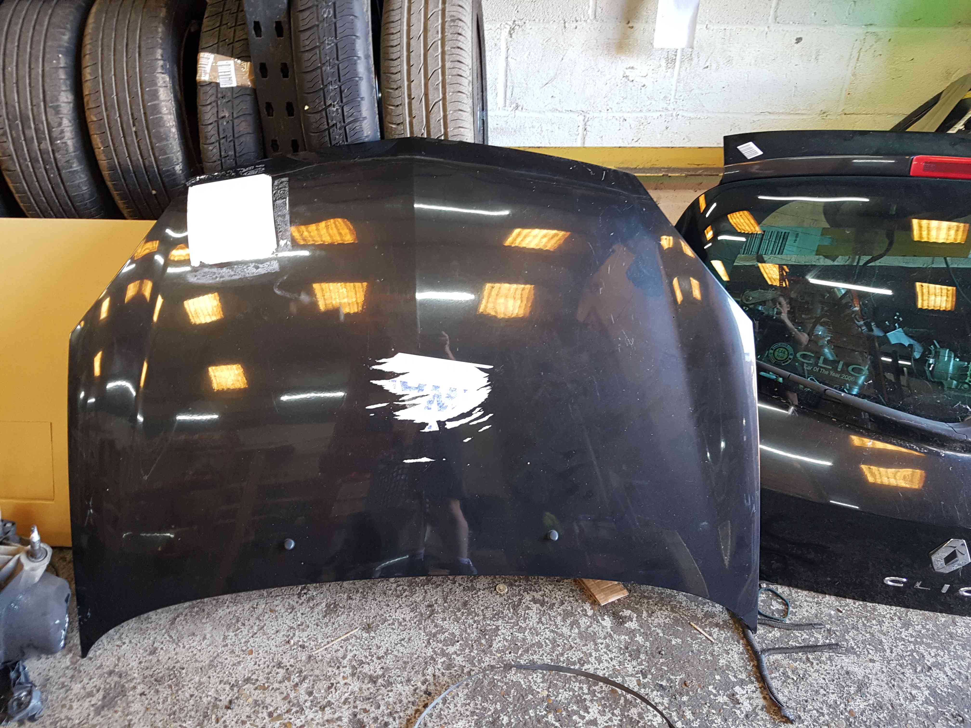 Thumb 4 Renault Clio MK2 2001-2006 Front Bonnet Black 676 Bonnet676mk2