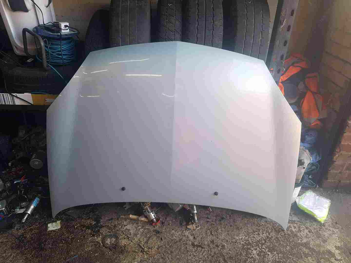 Thumb 2 Renault Clio MK2 2001-2006 Front Bonnet Silver 632