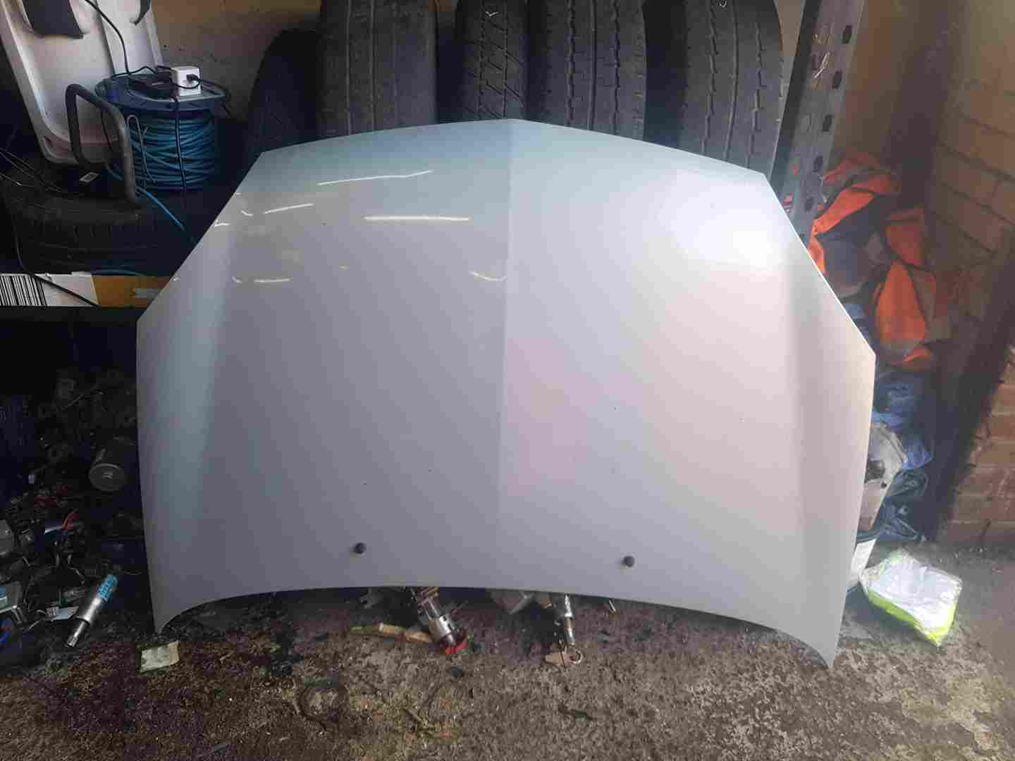 Thumb 3 Renault Clio MK2 2001-2006 Front Bonnet Silver 632