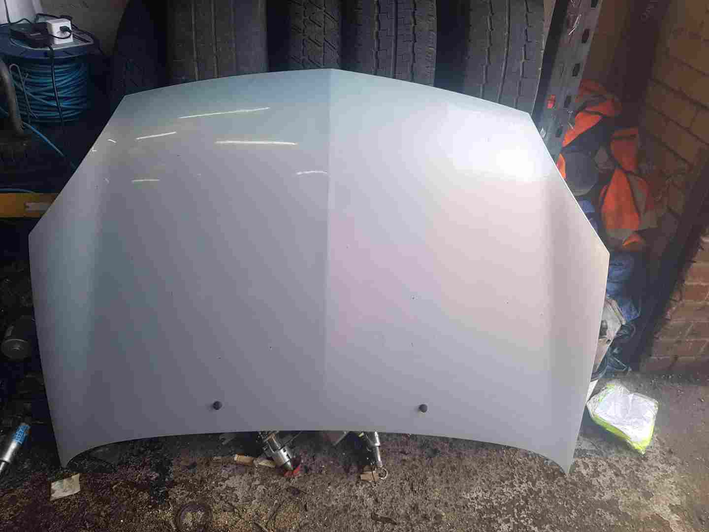 Thumb 6 Renault Clio MK2 2001-2006 Front Bonnet Silver 632