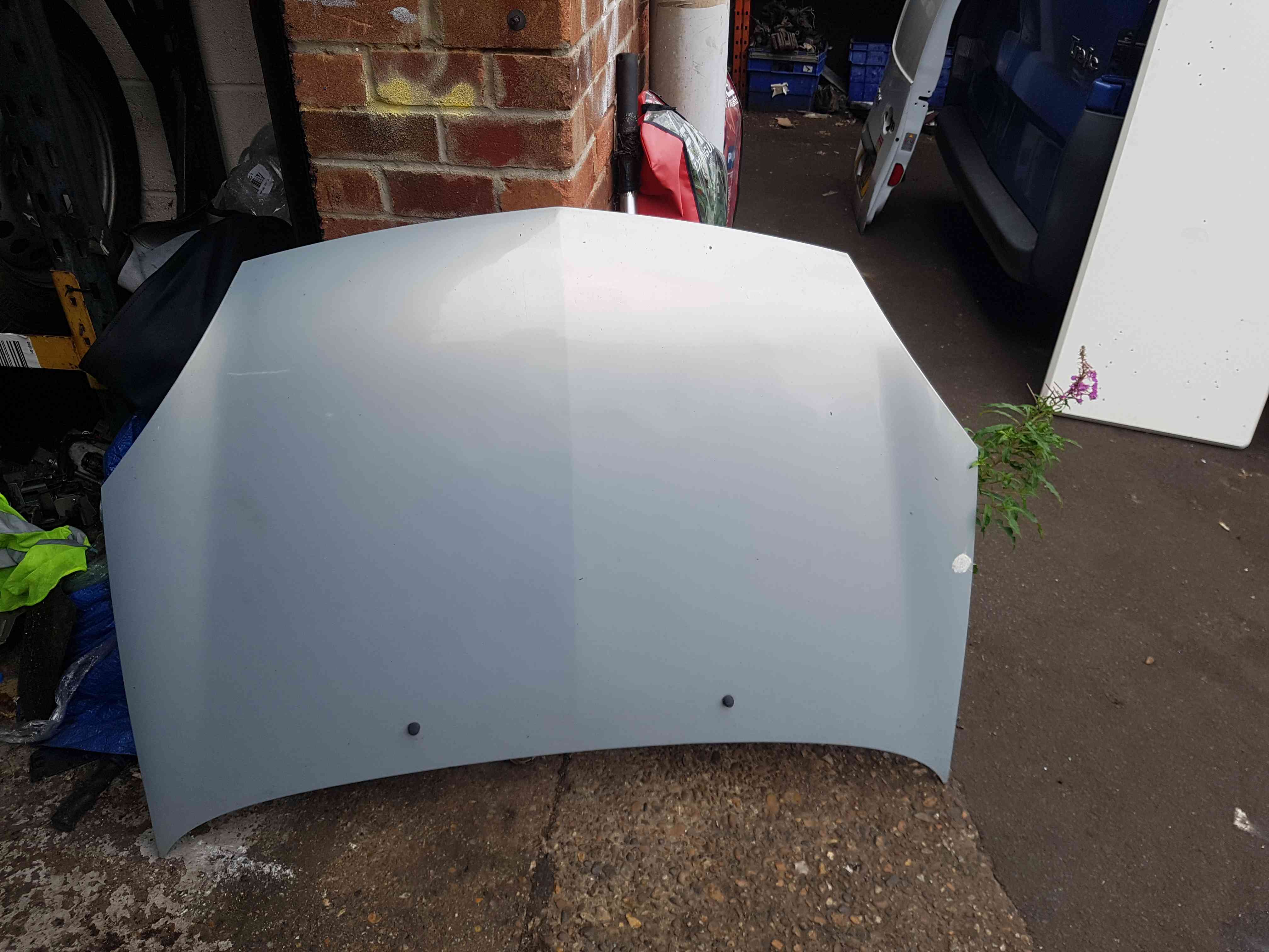 Renault Clio MK2 2001-2006 Front Bonnet Silver 632