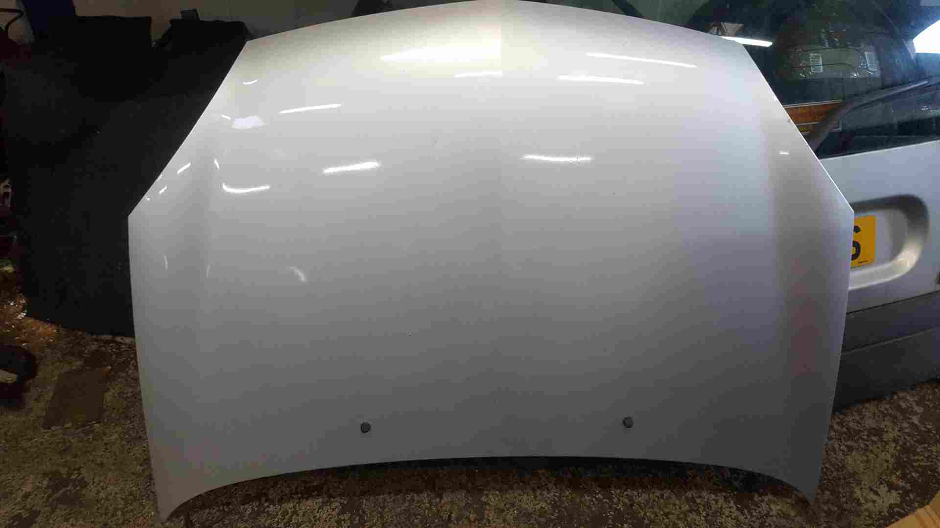 Thumb 3 Renault Clio MK2 2001-2006 Front Bonnet Silver Ted69 SEE Photos