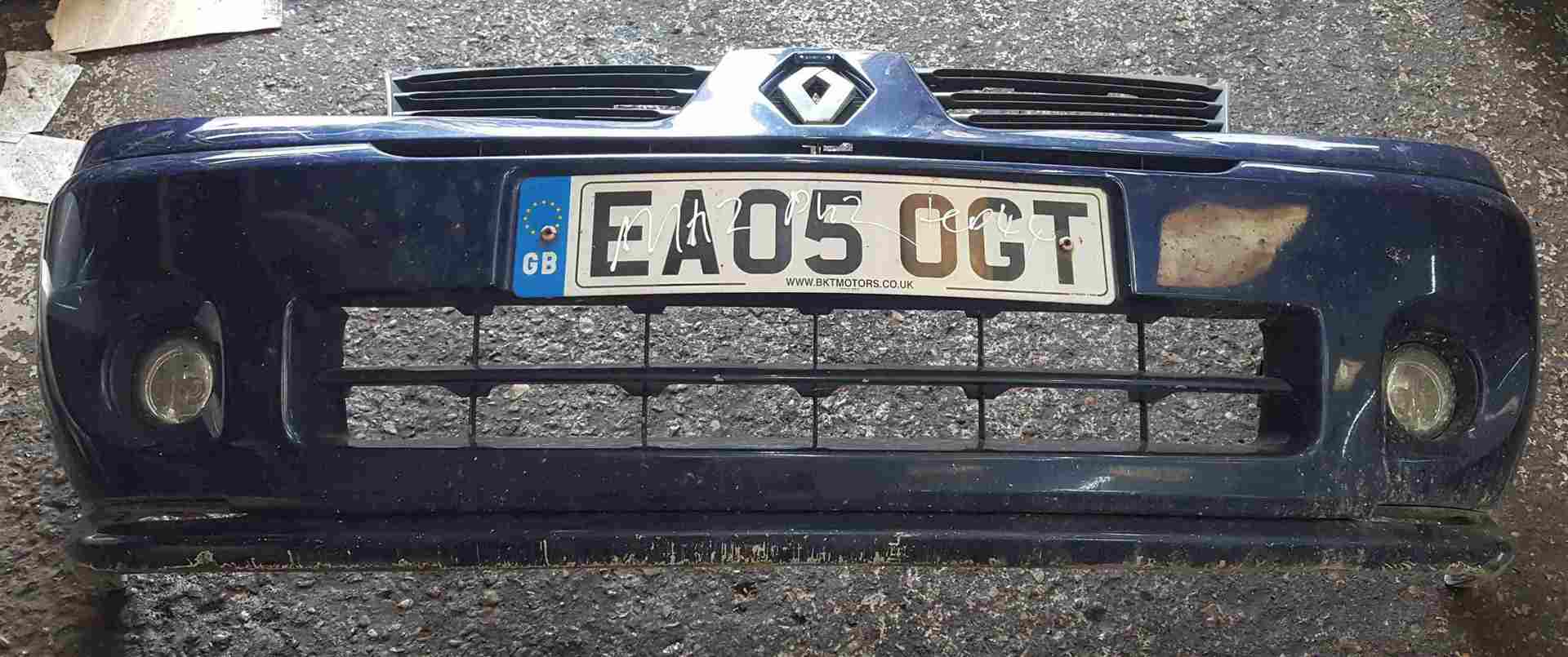 Thumb 4 Renault Clio MK2 2001-2006 Front Bumper Blue TED44