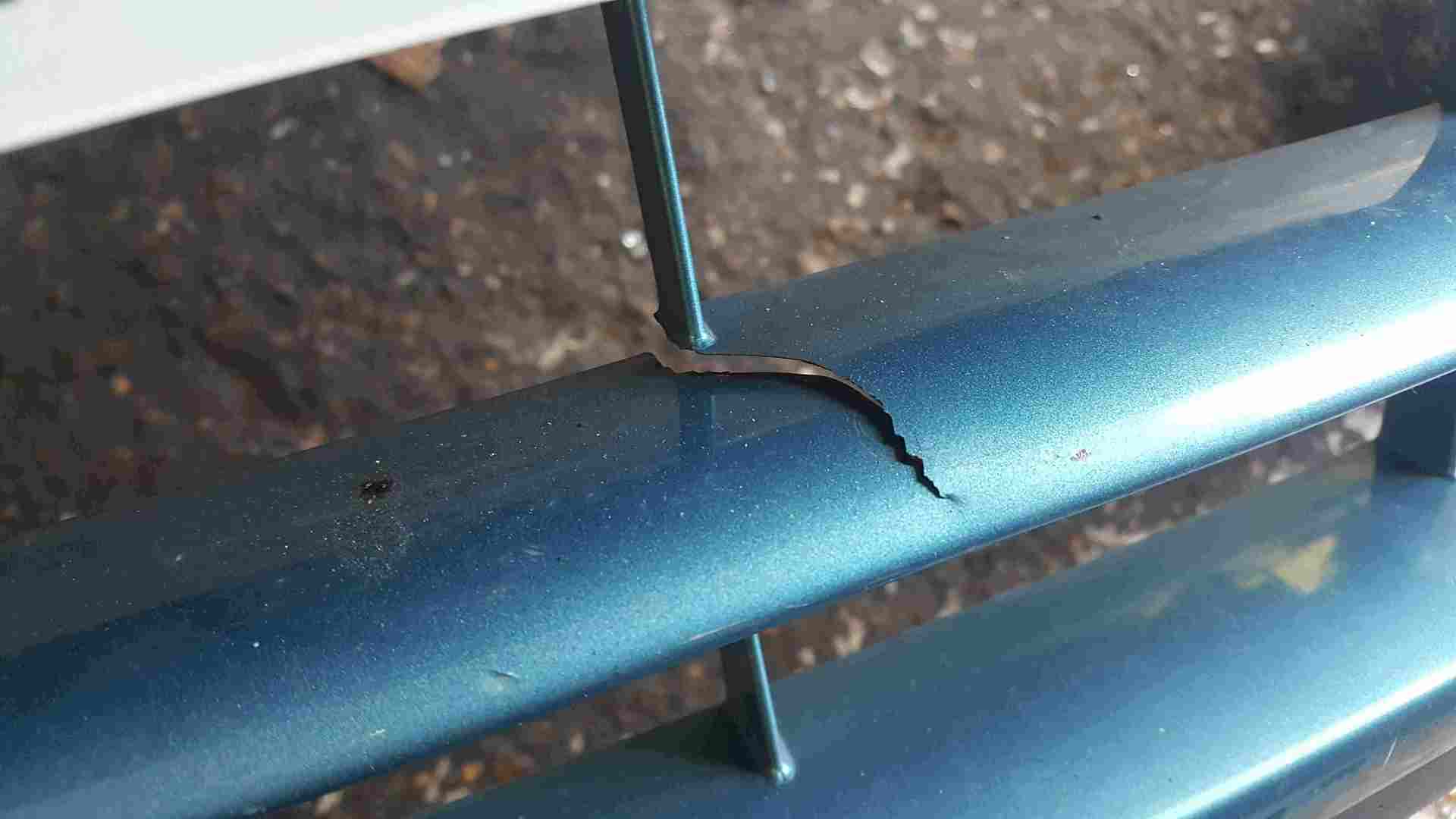 Thumb 2 Renault Clio MK2 2001-2006 Front Bumper Blue TEF47