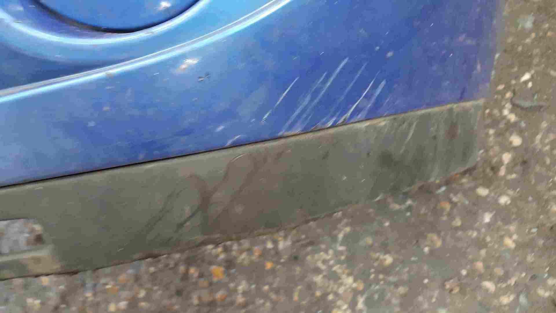 Thumb 2 Renault Clio MK2 2001-2006 Front Bumper Blue TEI45 TE145