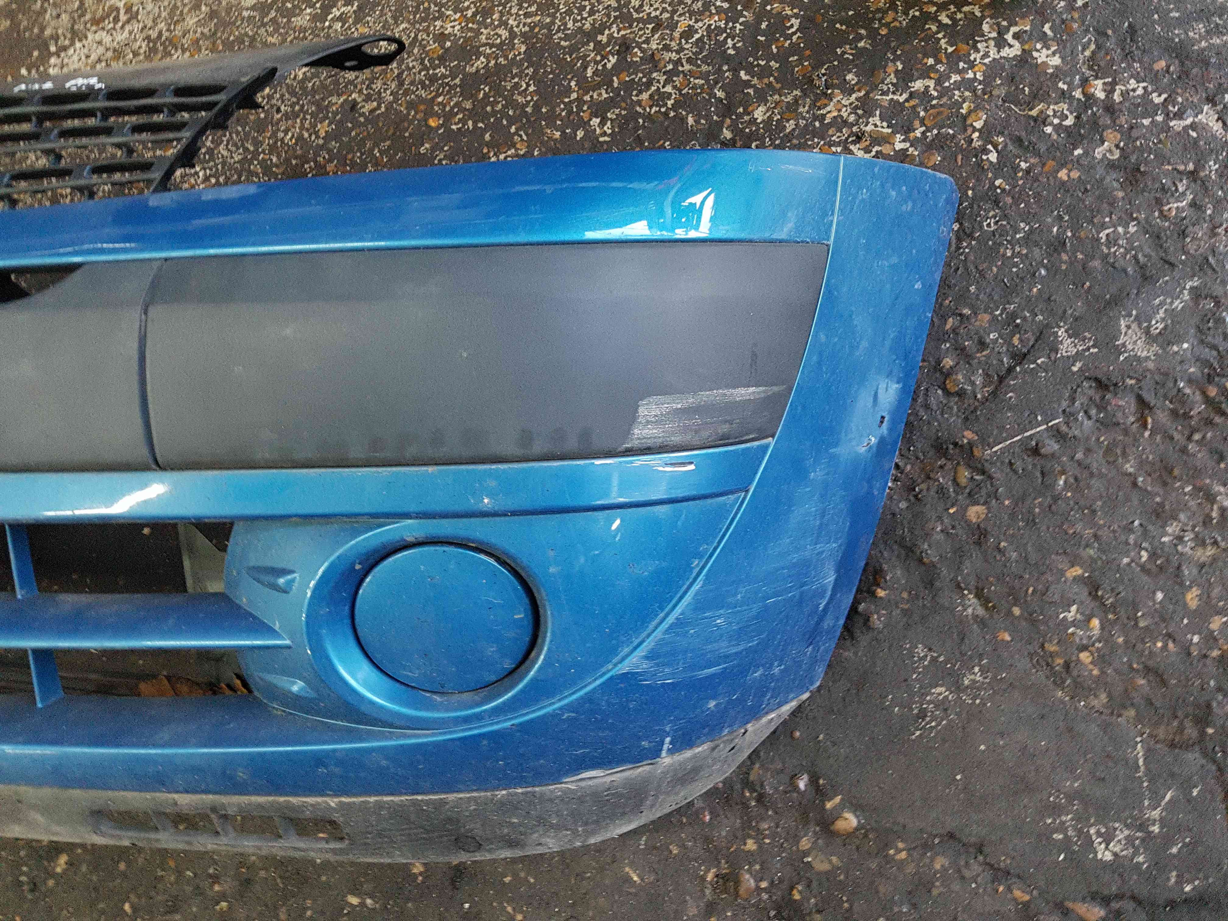 Thumb 6 Renault Clio MK2 2001-2006 Front Bumper Blue Ted48