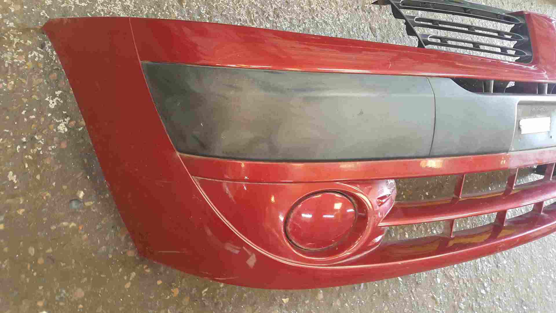Thumb 5 Renault Clio MK2 2001-2006 Front Bumper Red TEB76