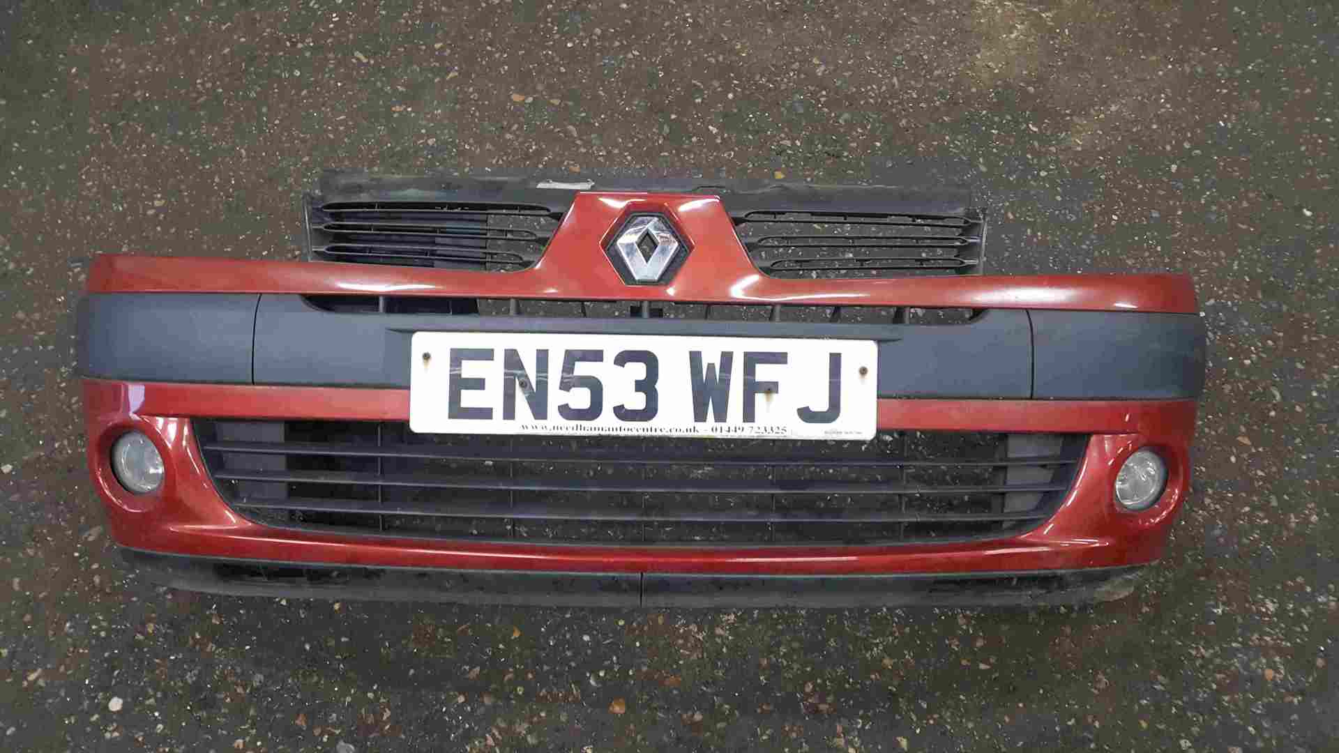 Renault Clio MK2 2001-2006 Front Bumper Red TEB76