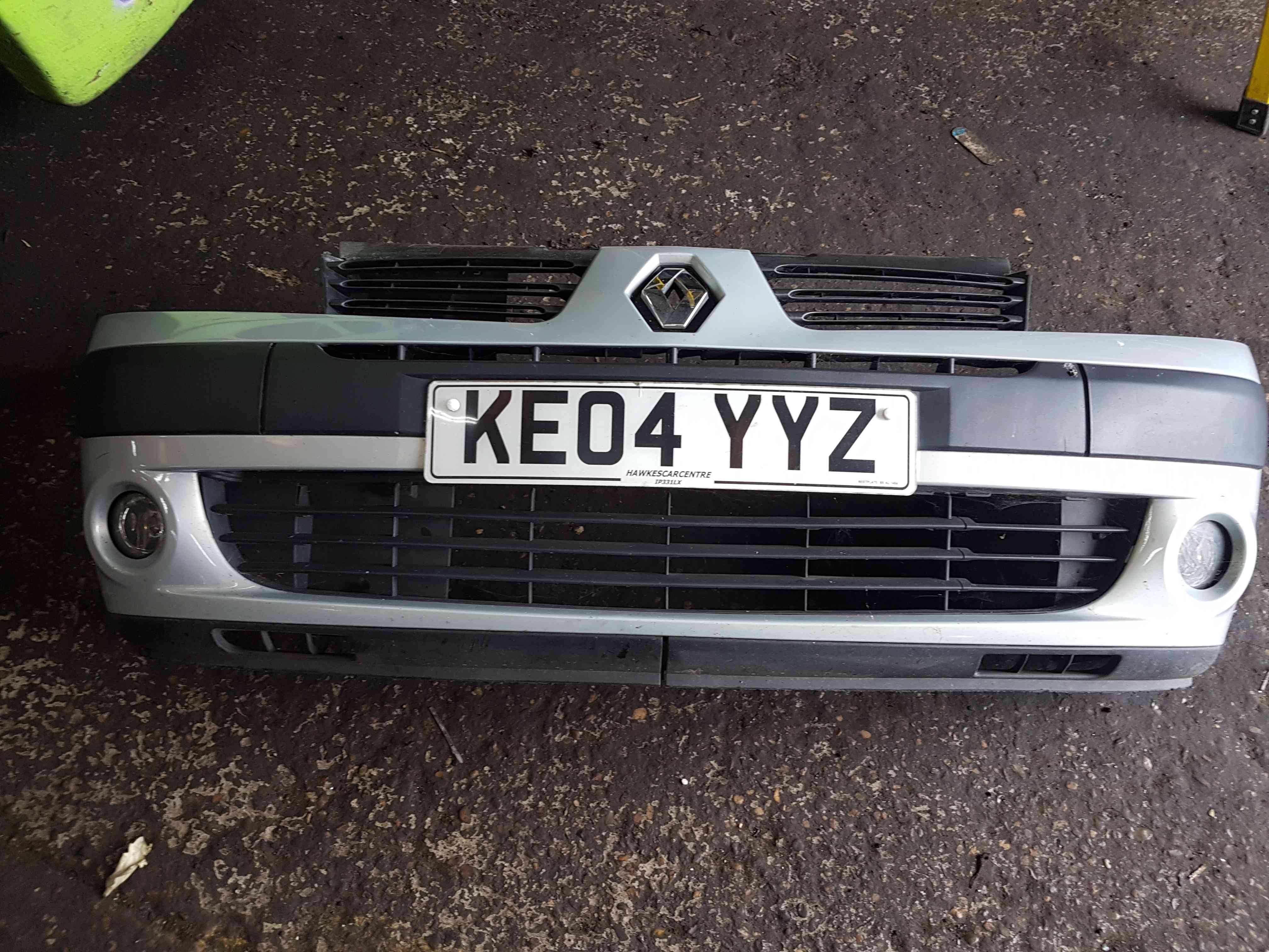 Thumb 2 Renault Clio MK2 2001-2006 Front Bumper Silver 632 + FOG 