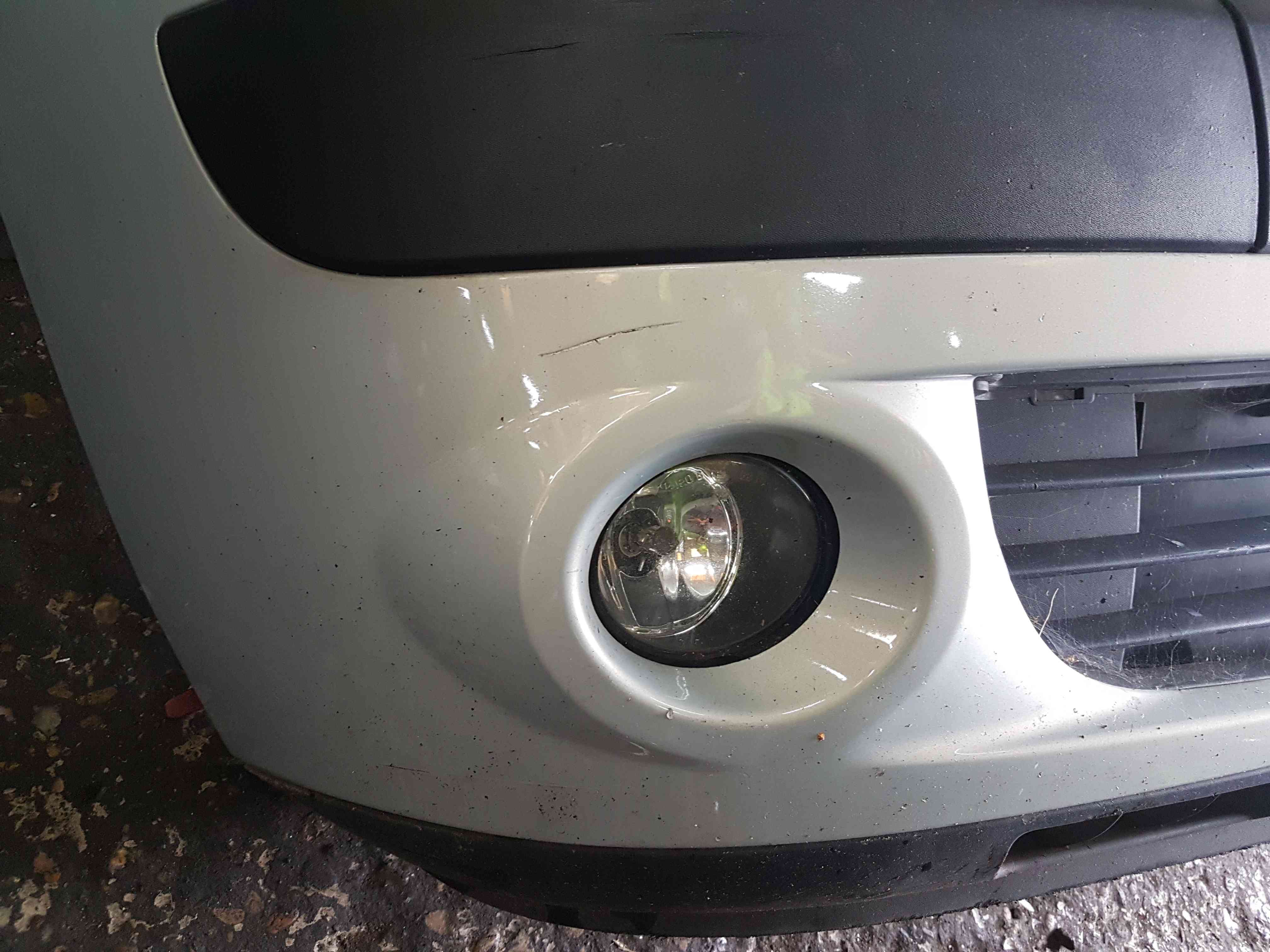 Thumb 6 Renault Clio MK2 2001-2006 Front Bumper Silver 632 + FOG 