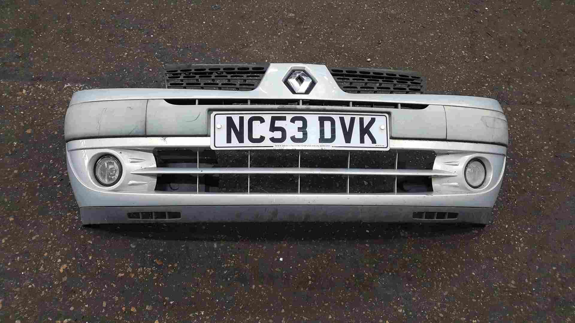Renault Clio MK2 2001-2006 Front Bumper Silver 632