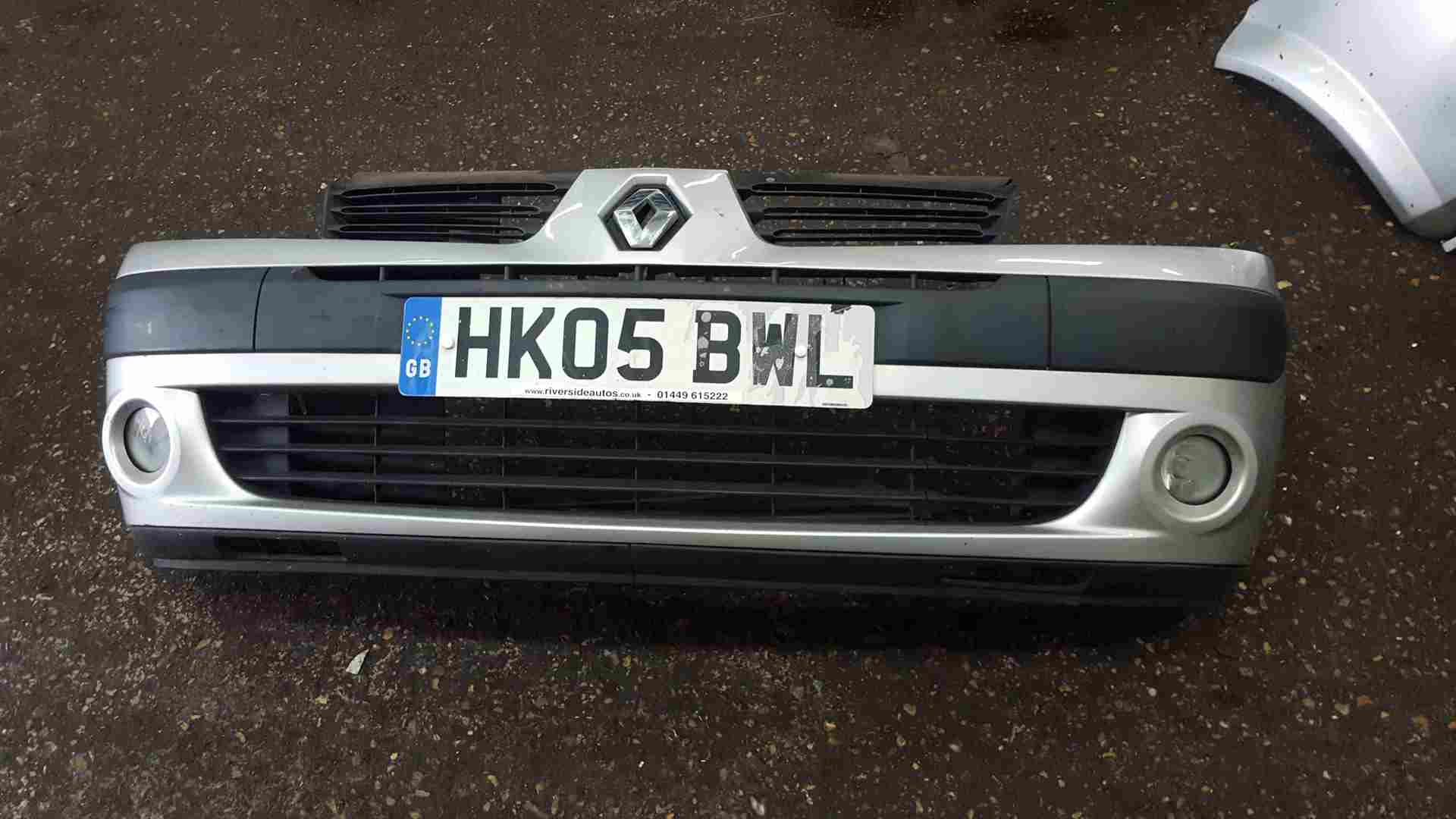 Renault Clio MK2 2001-2006 Front Bumper Silver TED69