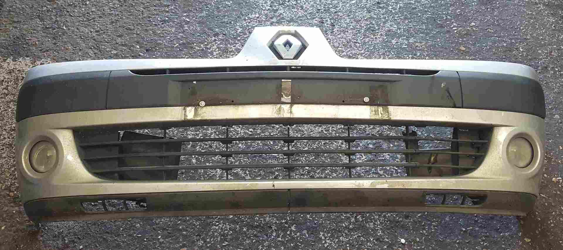 Renault Clio MK2 2001-2006 Front Bumper Silver TED69
