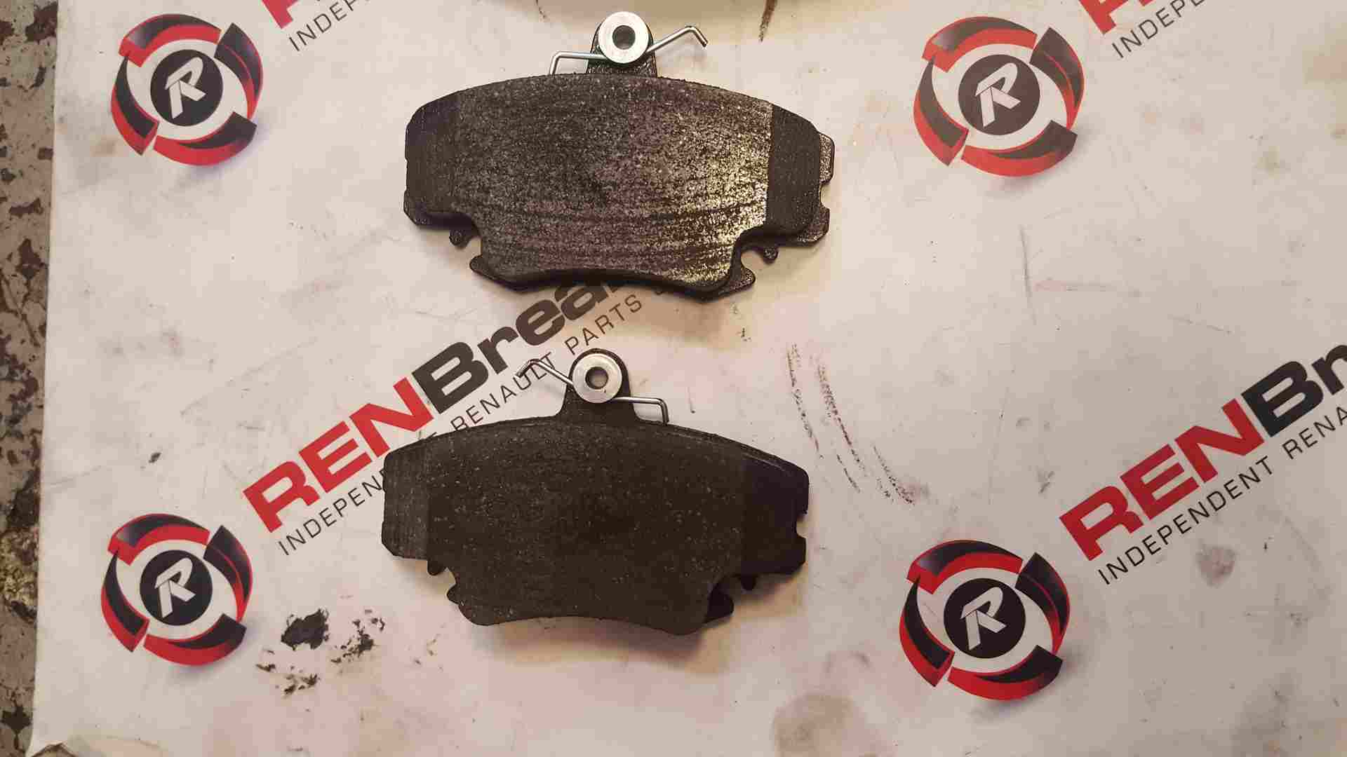 Thumb 2 Renault Clio MK2 2001-2006 Front Discs AND Front Pads Set 1.2 16v 