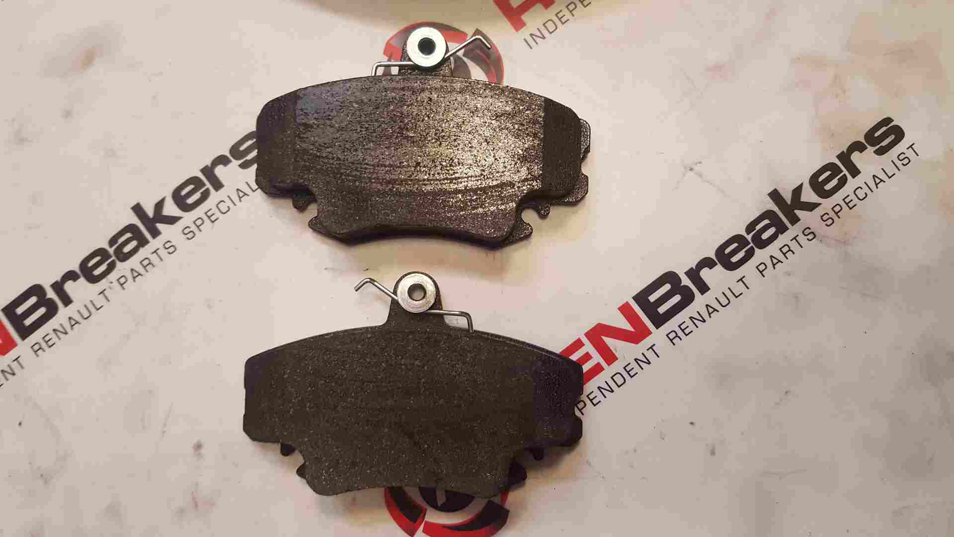 Thumb 3 Renault Clio MK2 2001-2006 Front Discs AND Front Pads Set 1.2 16v 
