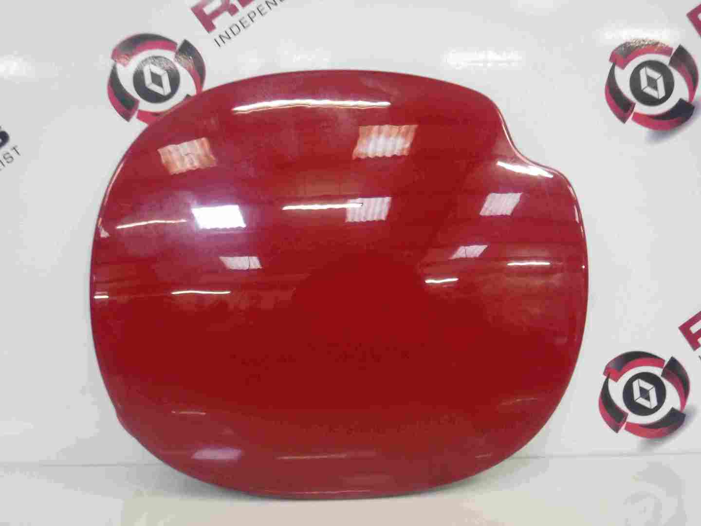 Renault Clio MK2 2001-2006 Fuel Flap Cover Red OV731