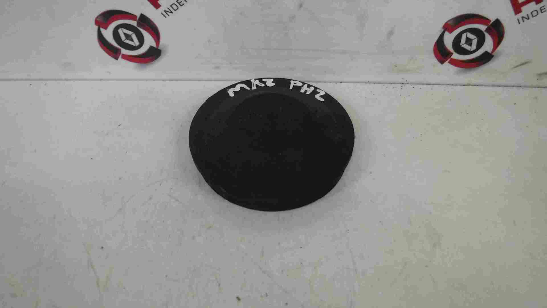 Renault Clio MK2 2001-2006 Headlight Head Lamp Side Light Bulb Cover Trim