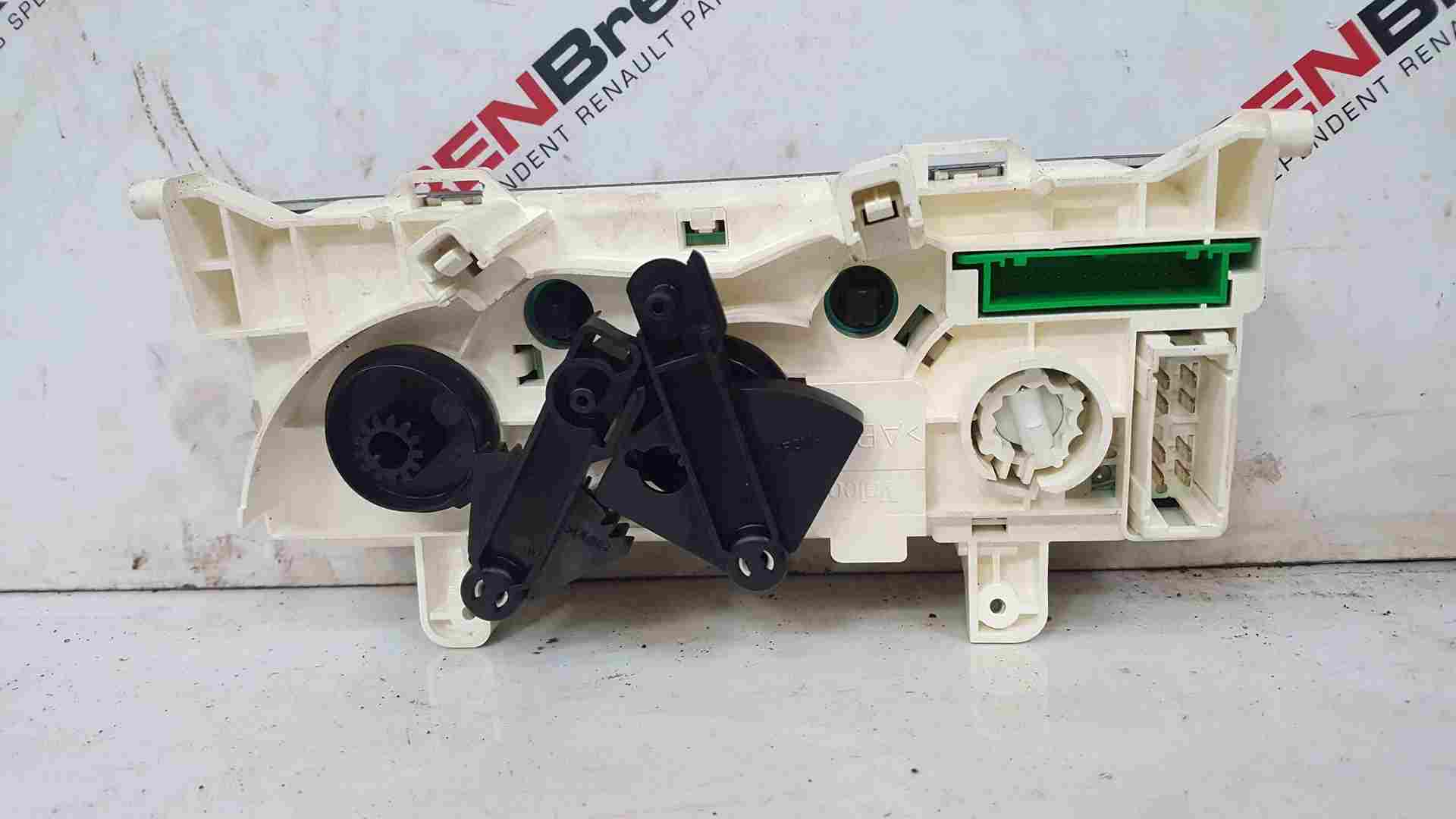 Thumb 4 Renault Clio MK2 2001-2006 Heater Blower Controls Switch AIR Con 8200147160