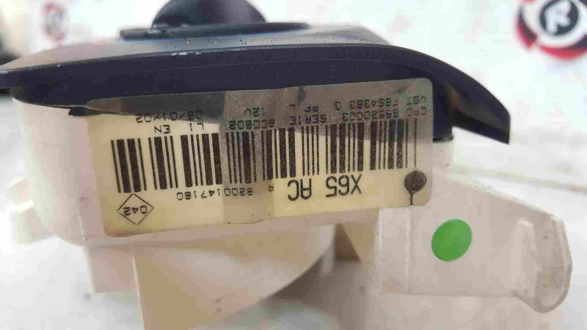 Thumb 5 Renault Clio MK2 2001-2006 Heater Blower Controls Switch AIR Con 8200147160