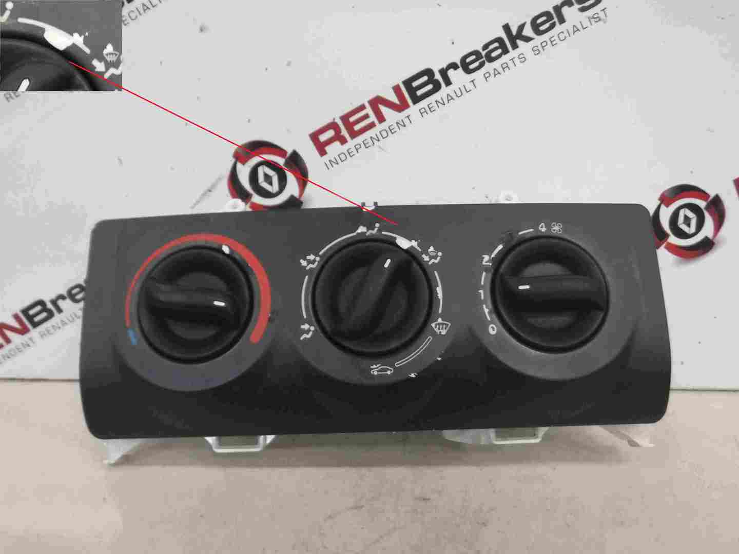 Renault Clio MK2 2001-2006 Heater Controls Switch Panel