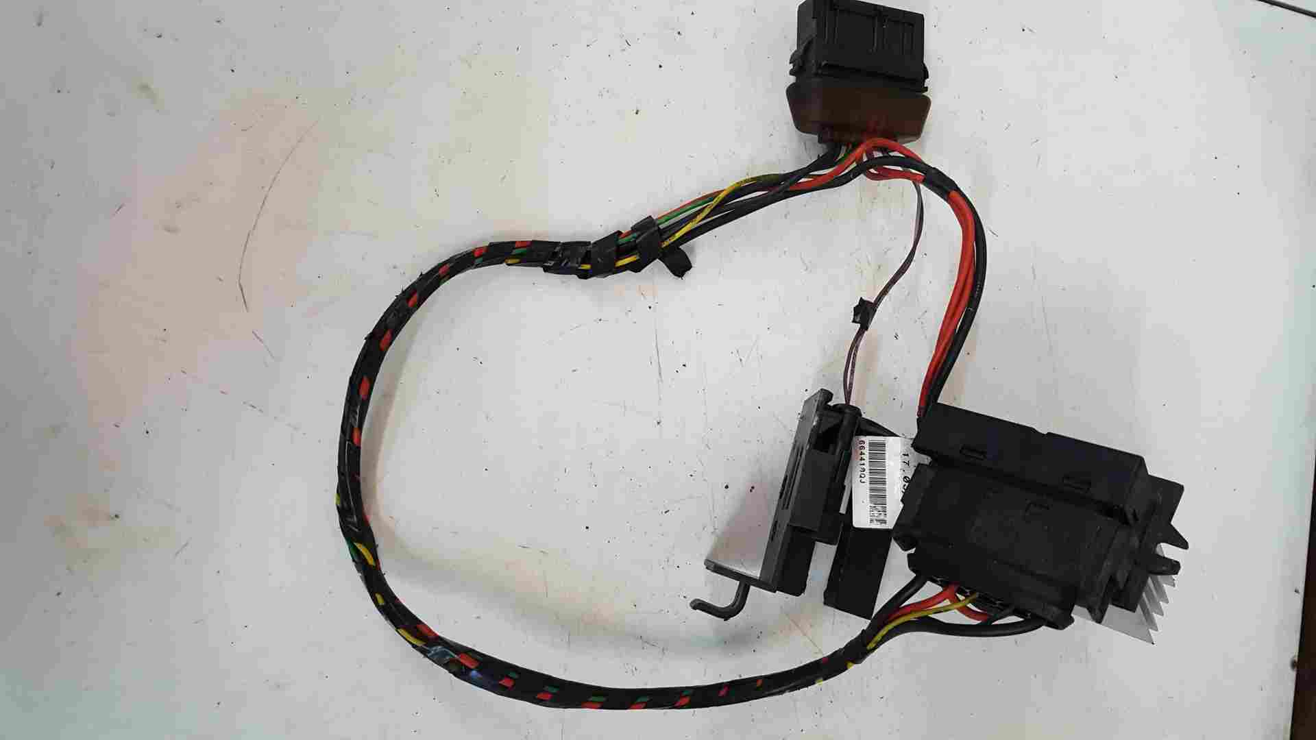 Thumb 7 Renault Clio MK2 2001-2006 Heater Resistor Climate + Wiring Loom