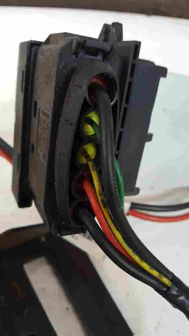 Thumb 8 Renault Clio MK2 2001-2006 Heater Resistor Climate + Wiring Loom