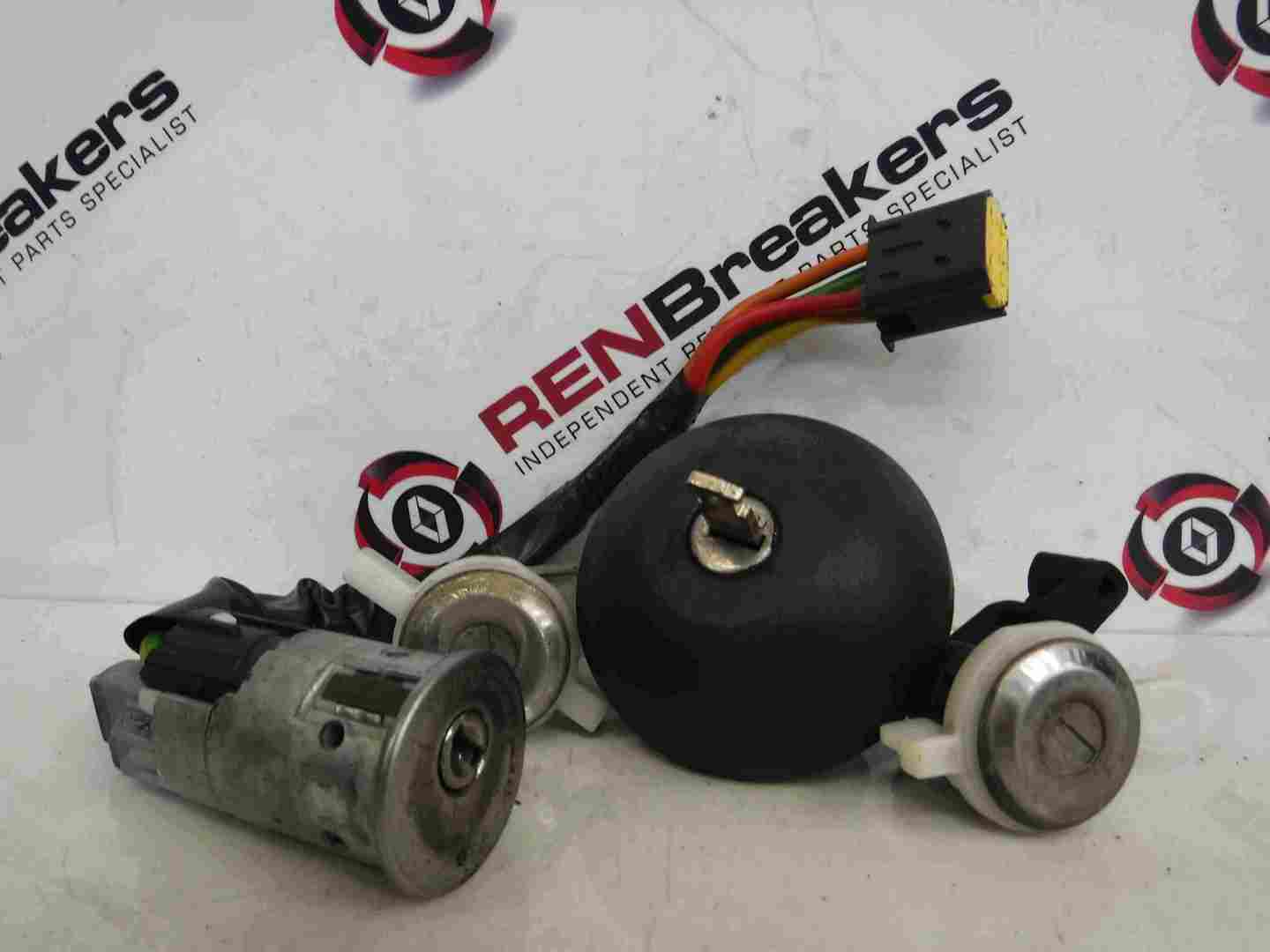 Renault Clio MK2 2001-2006 Ignition Barrel Door Locks Petrol Cap + Key