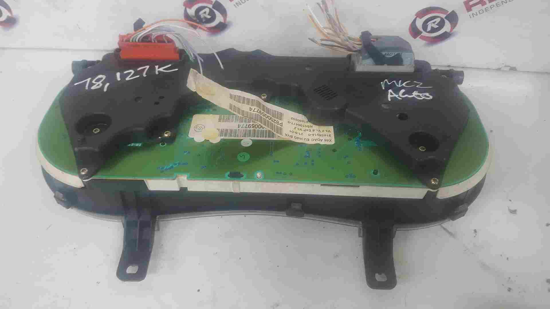 Thumb 4 Renault Clio MK2 2001-2006 Instrument Panel Dials Clocks Automatic 8200059774 