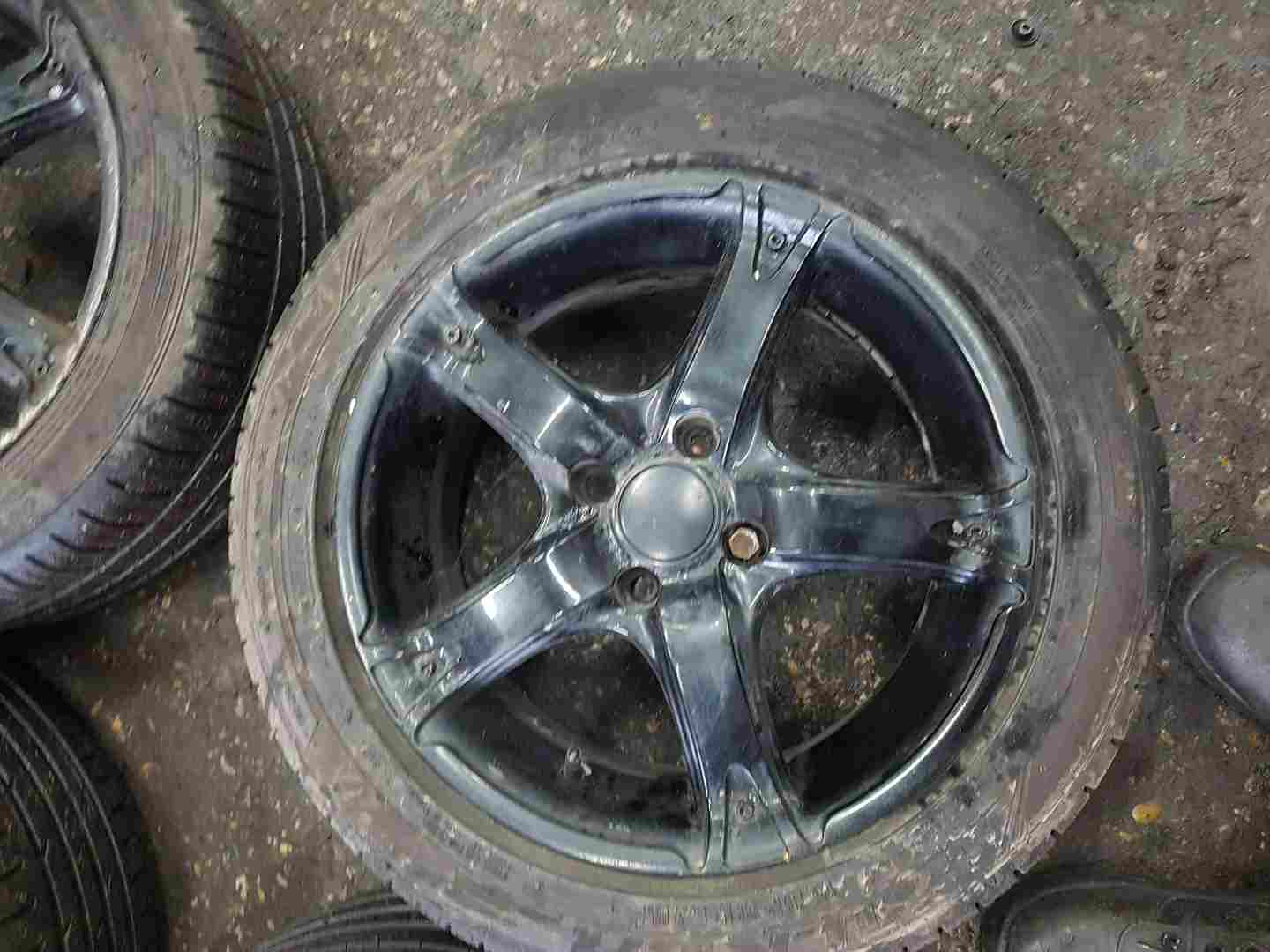 Thumb 4 Renault Clio MK2 2001-2006 Oz Replica Alloy Wheels 15Inch X4 SET 3/5