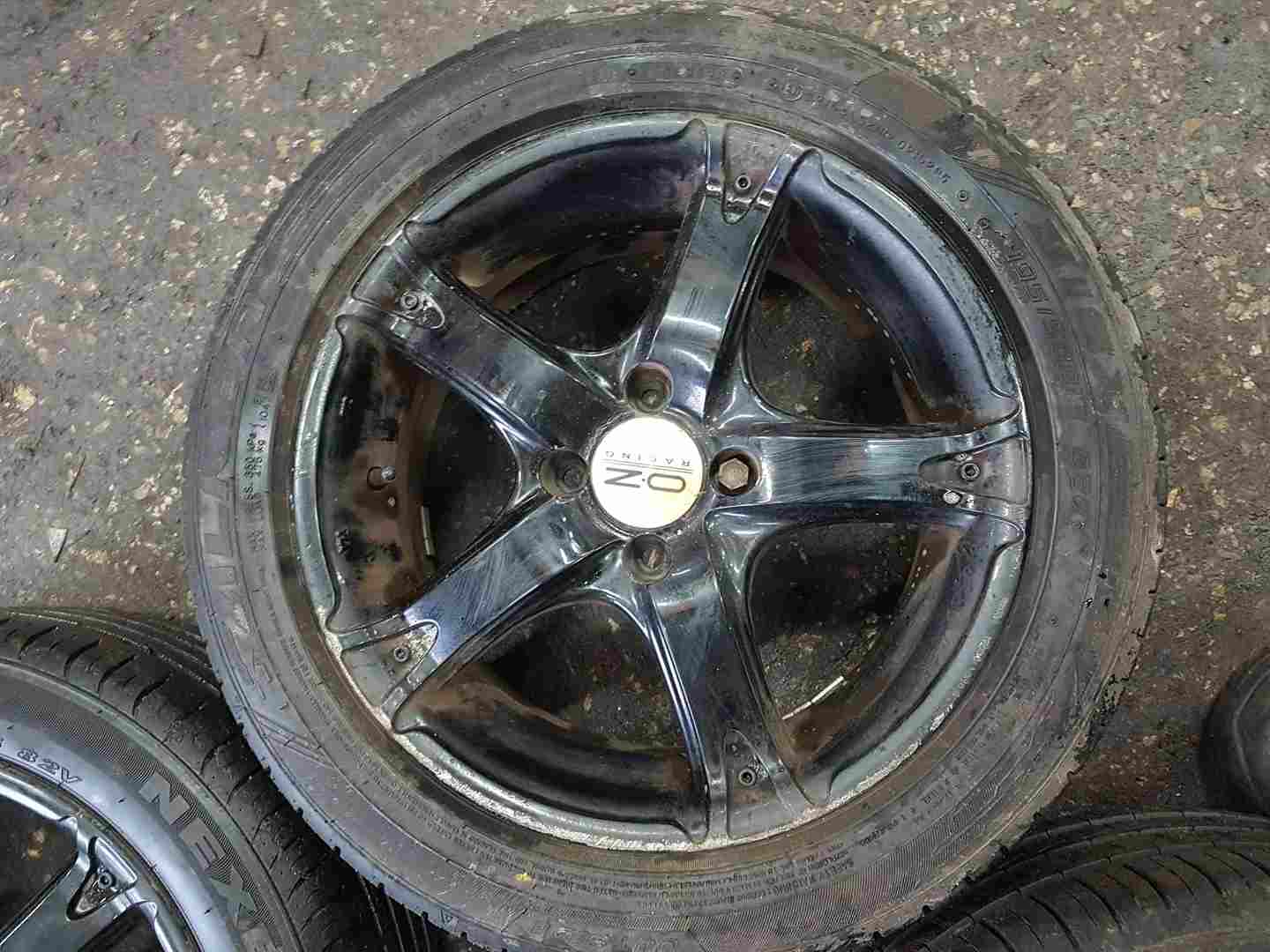 Thumb 5 Renault Clio MK2 2001-2006 Oz Replica Alloy Wheels 15Inch X4 SET 3/5