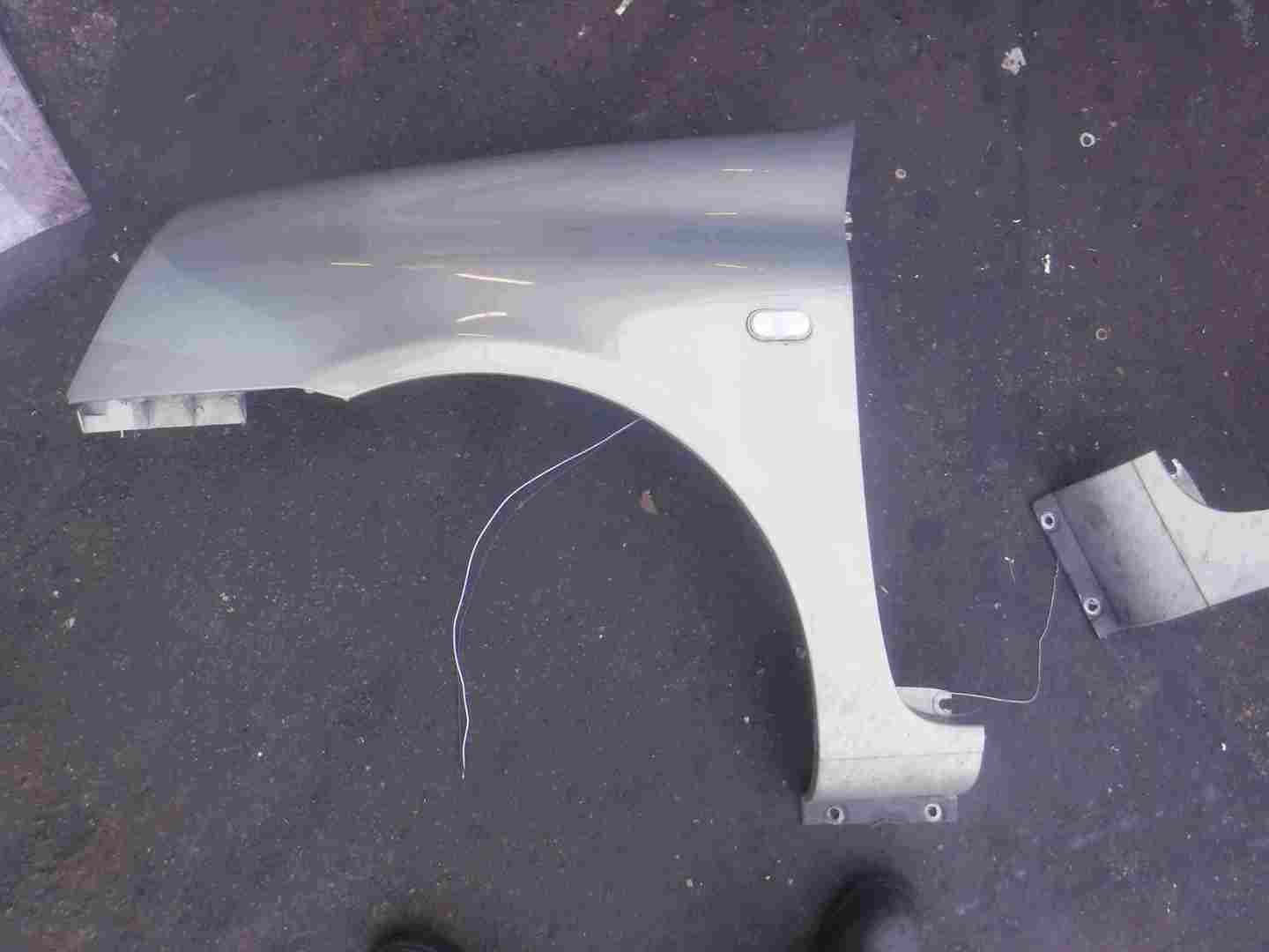 Renault Clio MK2 2001-2006 Passenger NS Wing Green Silver NV191
