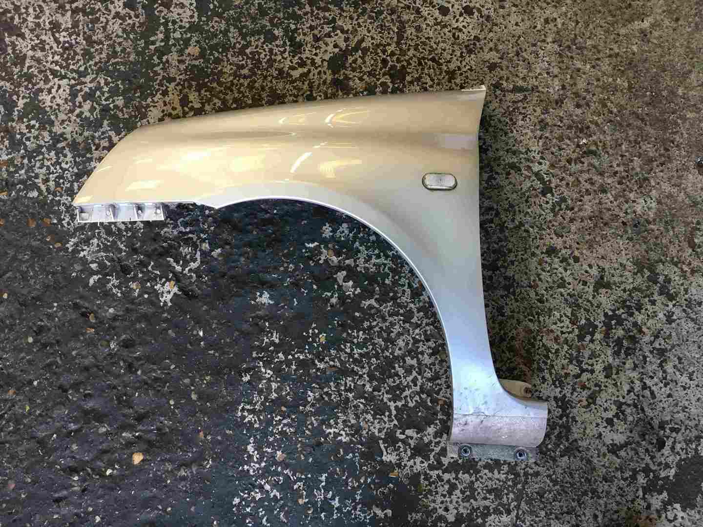 Renault Clio MK2 2001-2006 Passenger NS Wing Silver TED69