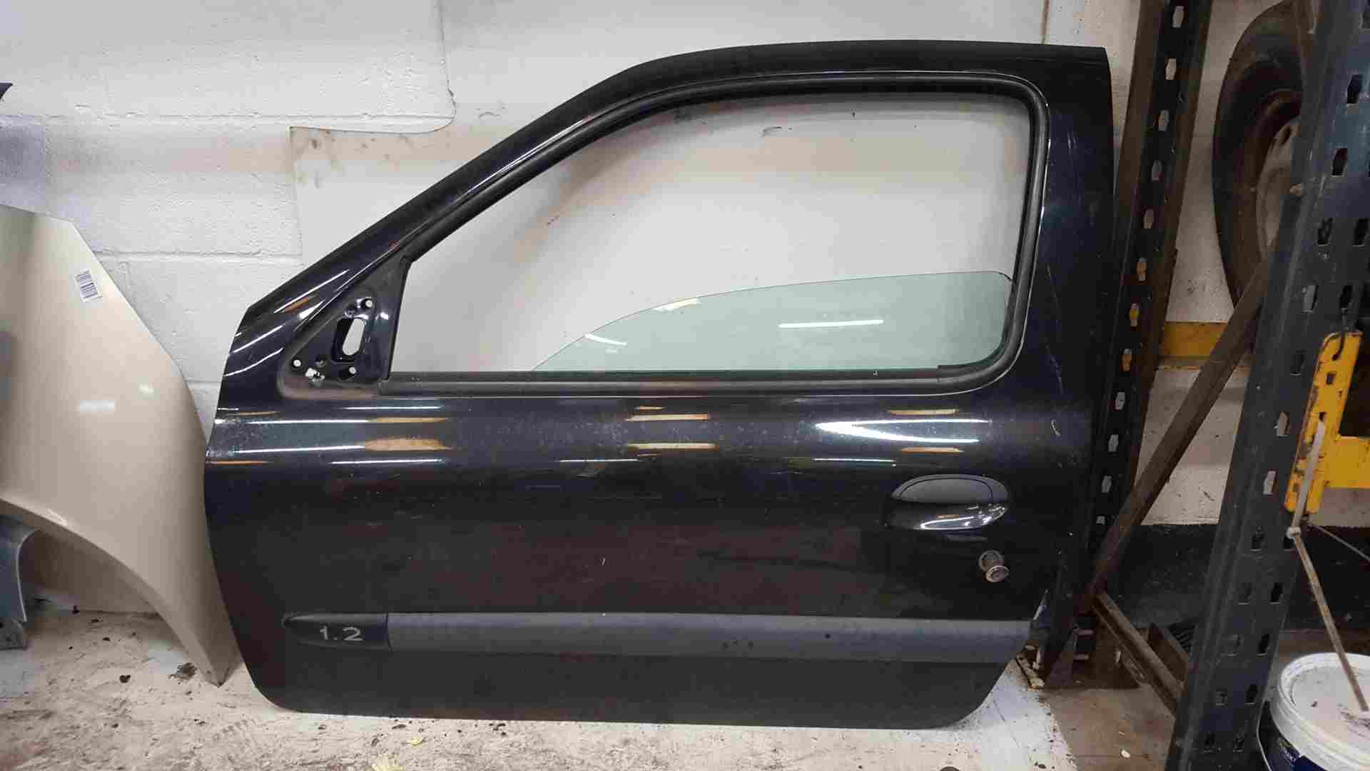 Thumb 3 Renault Clio MK2 2001-2006 Passenger NSF Front Door Black 676 3Dr