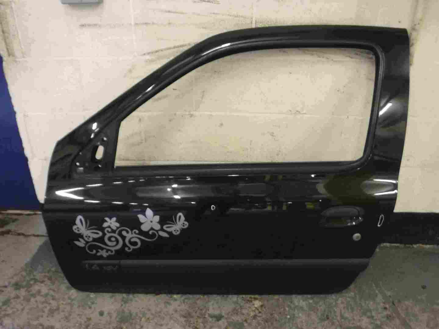 Renault Clio MK2 2001-2006 Passenger NSF Front Door Black 676 3dr