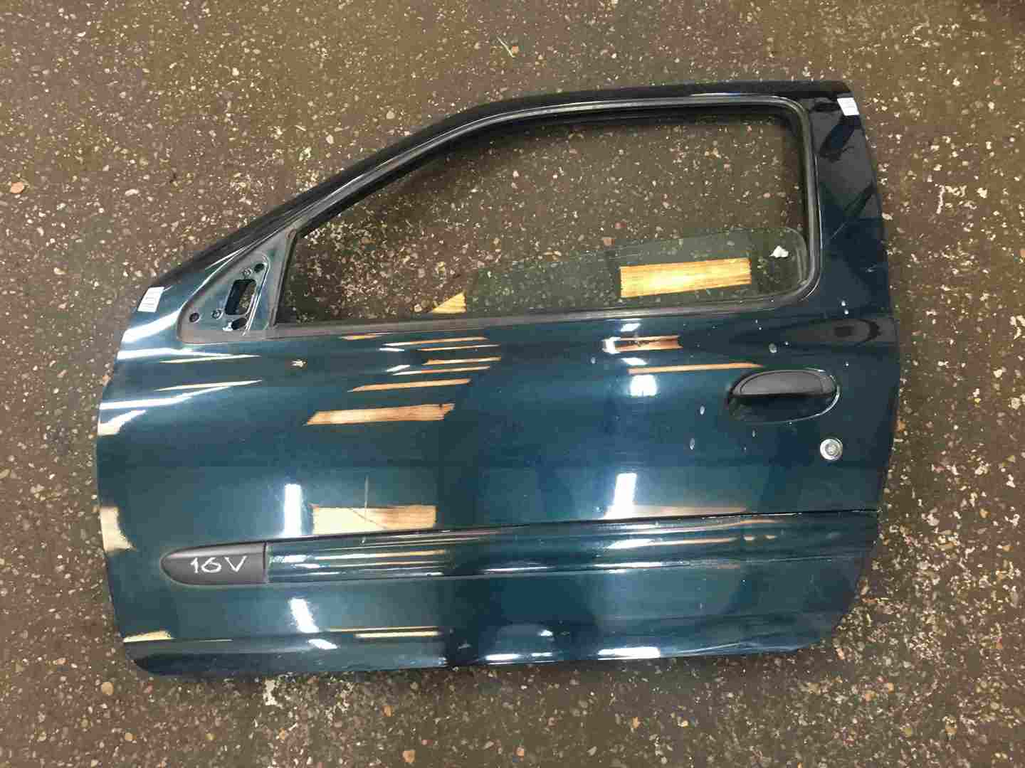 Renault Clio MK2 2001-2006 Passenger NSF Front Door Blue Green 903 3dr