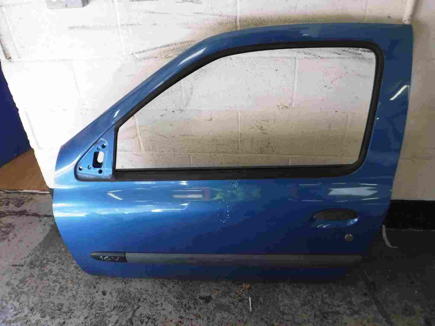 Renault Clio MK2 2001-2006 Passenger NSF Front Door Blue TED48 3dr