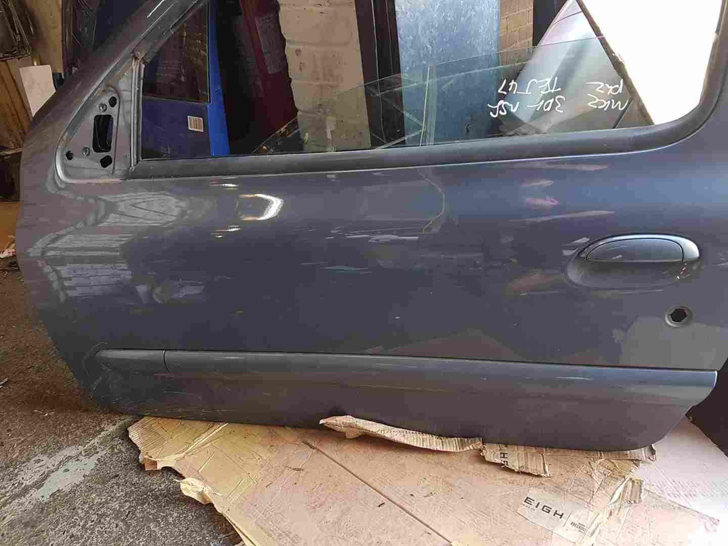 Thumb 2 Renault Clio MK2 2001-2006 Passenger NSF Front Door Blue Tej47 3Dr