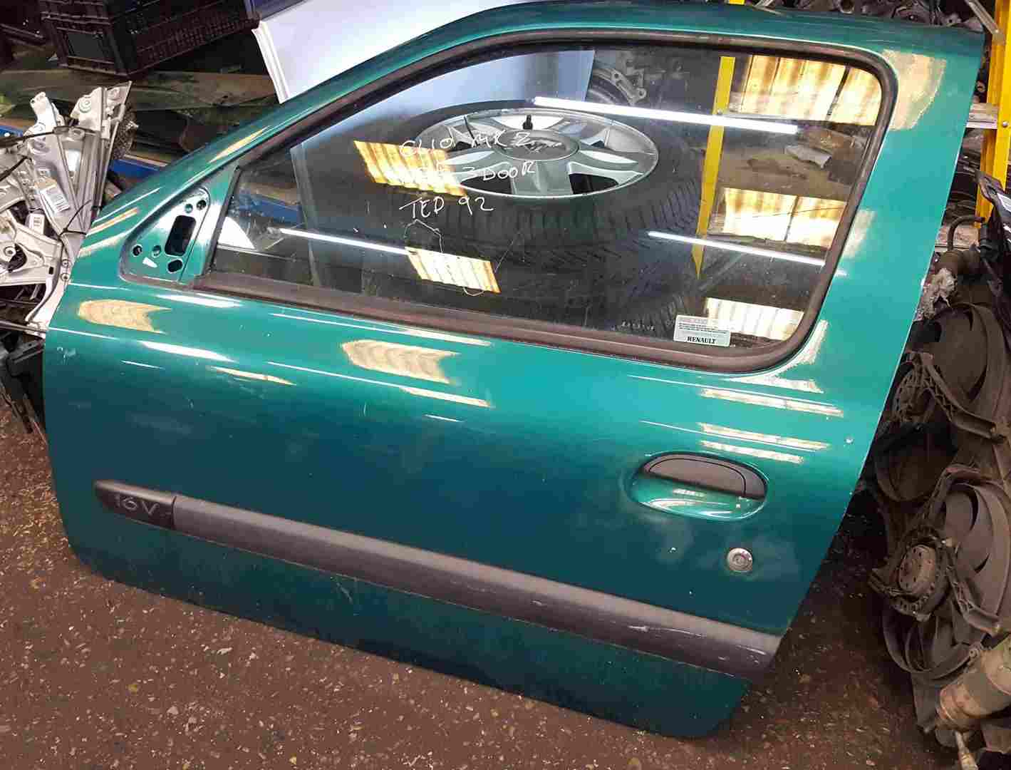Renault Clio MK2 2001-2006 Passenger NSF Front Door Green TED92 3door