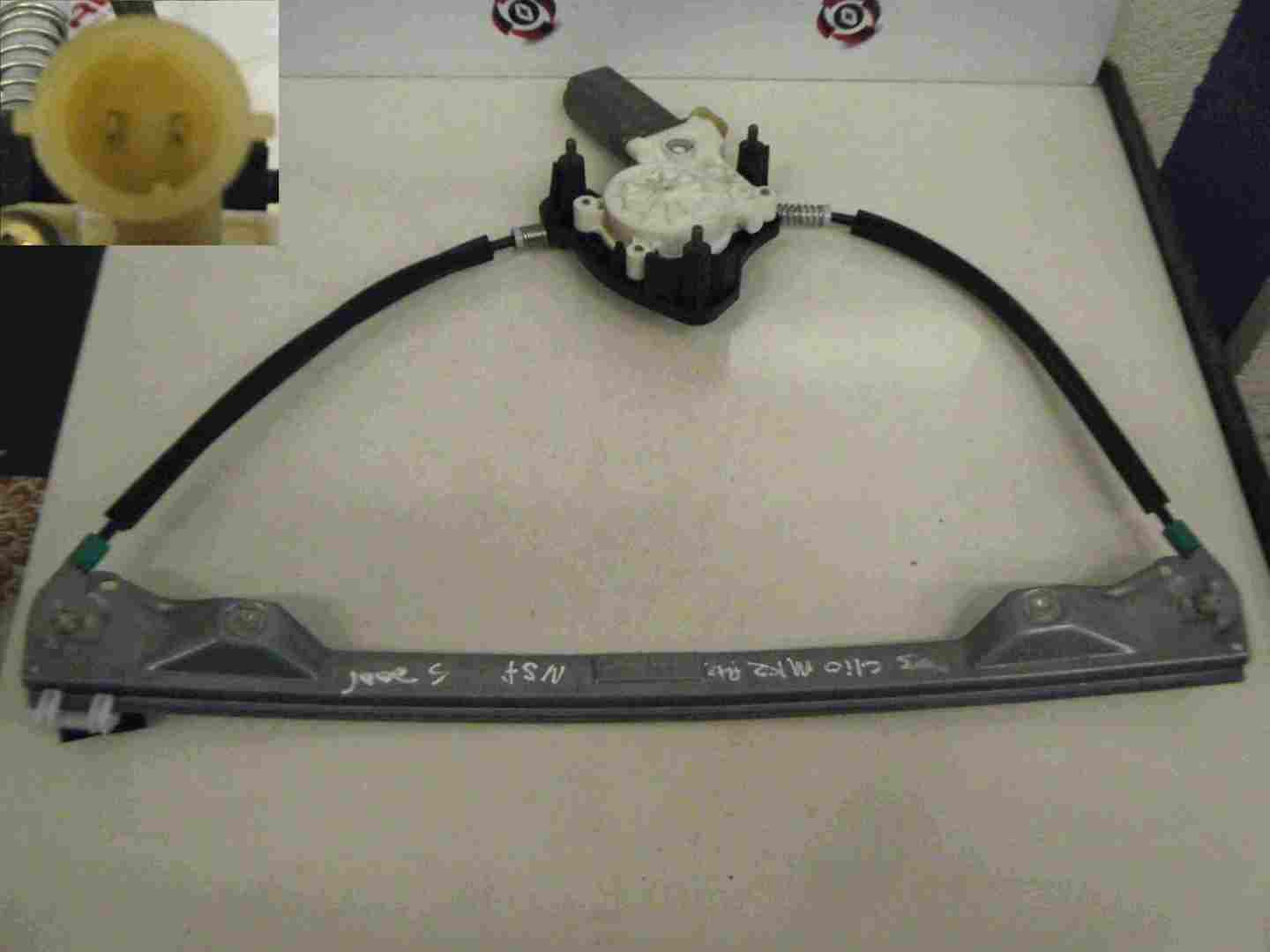 Renault Clio MK2 2001-2006 Passenger NSF Front Window Regulator 5dr Electric