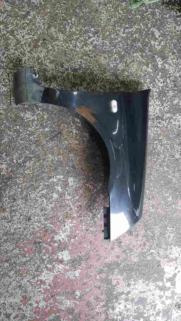 Thumb 2 Renault Clio MK2 2001-2006 Passenger NSF Front Wing Black Nv676 