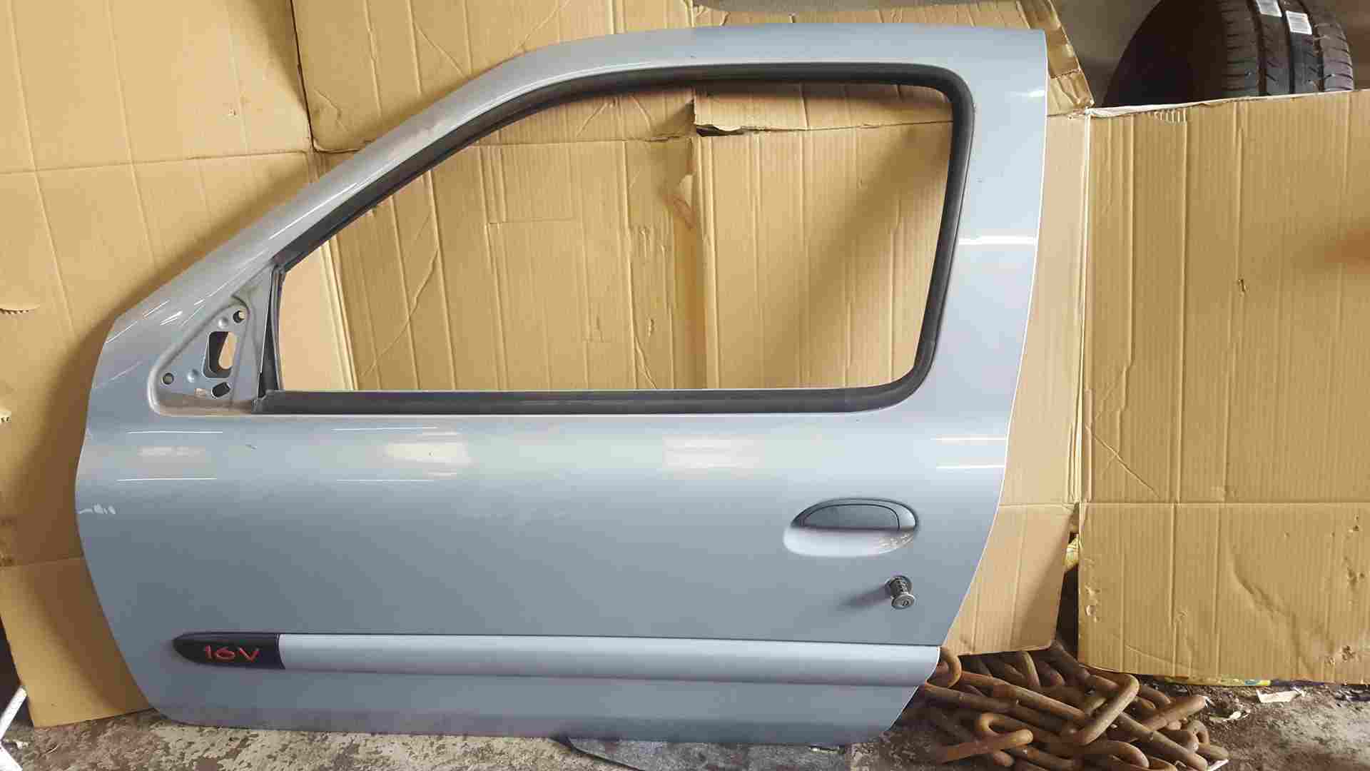 Thumb 3 Renault Clio MK2 2001-2006 Passenger NSF NS Front Door Silver Teb65 3Dr 3 door