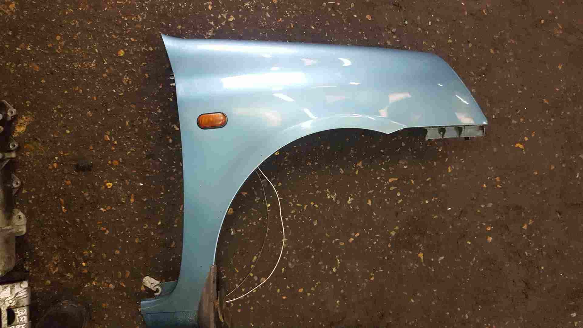 Thumb 2 Renault Clio MK2 2001-2006 Passenger Ns NSF Wing Panel Blue Ted47