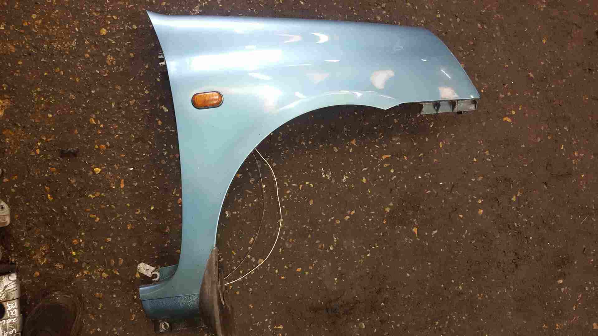 Thumb 3 Renault Clio MK2 2001-2006 Passenger Ns NSF Wing Panel Blue Ted47