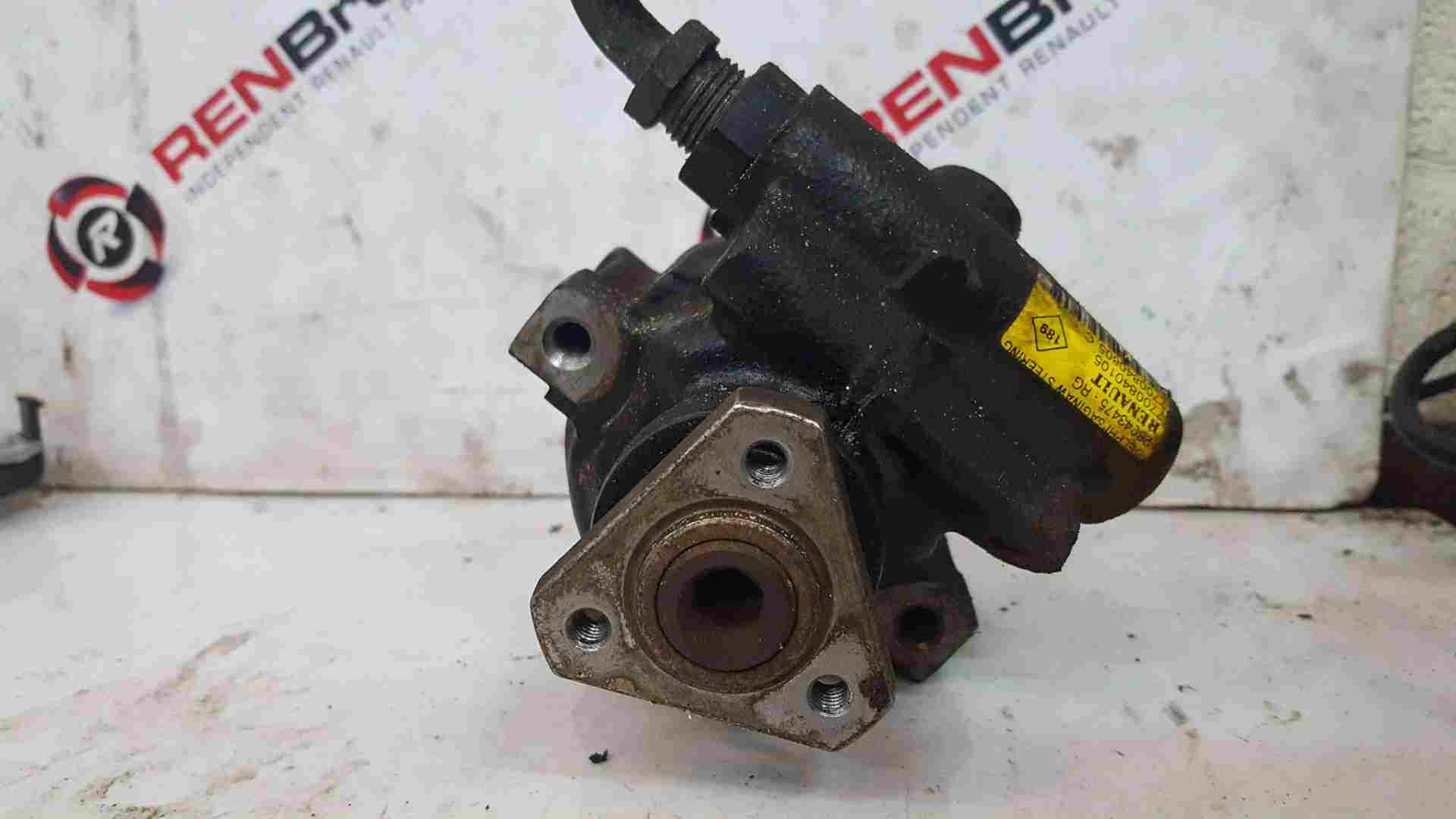 Thumb 5 Renault Clio MK2 2001-2006 Power Steering Pump 7700840105 7700840805