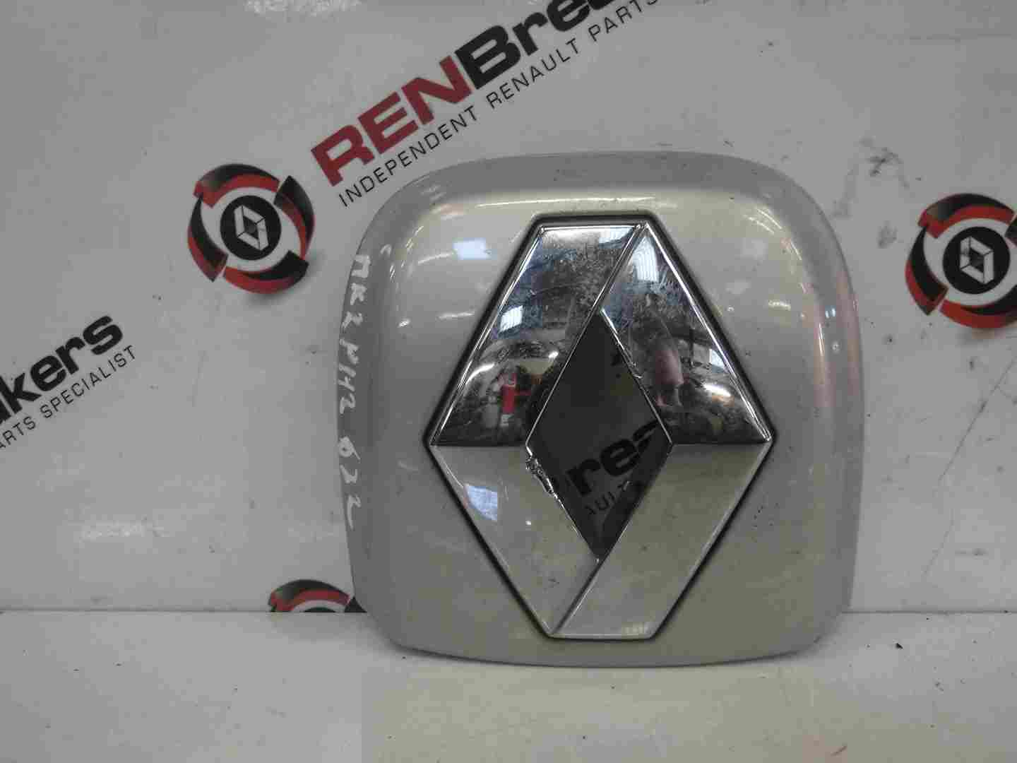 Renault Clio MK2 2001-2006 Rear Tailgate Boot Diamond Surround Silver 632